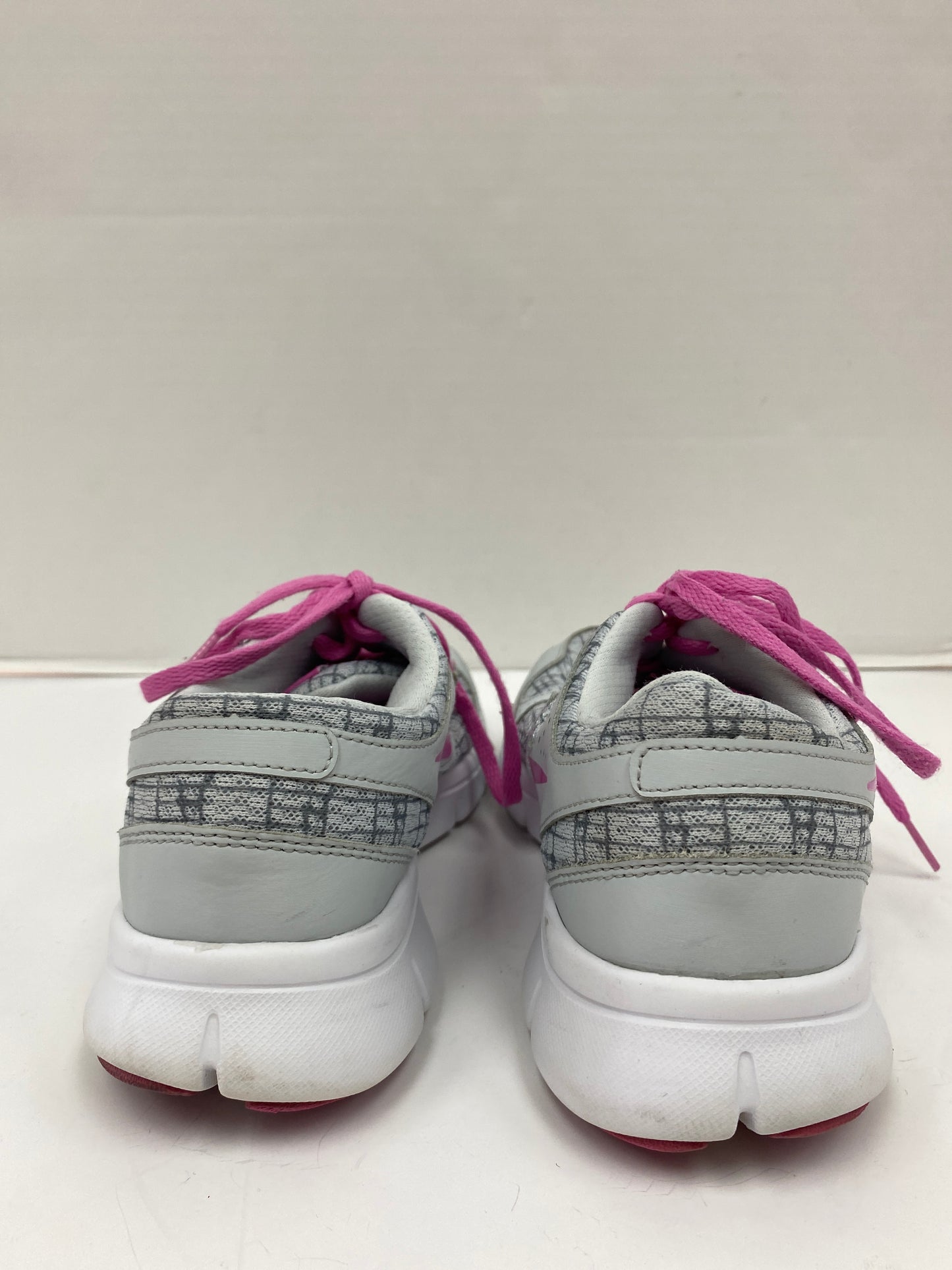 Shoes Athletic By Nike Size: 8