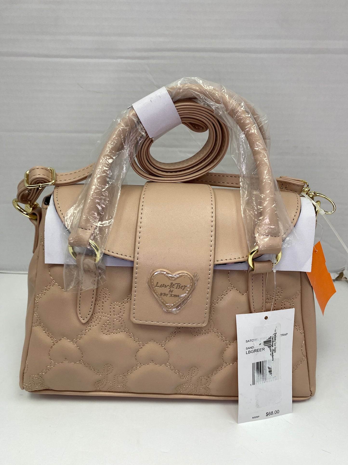Handbag By Betsey Johnson Size: Medium
