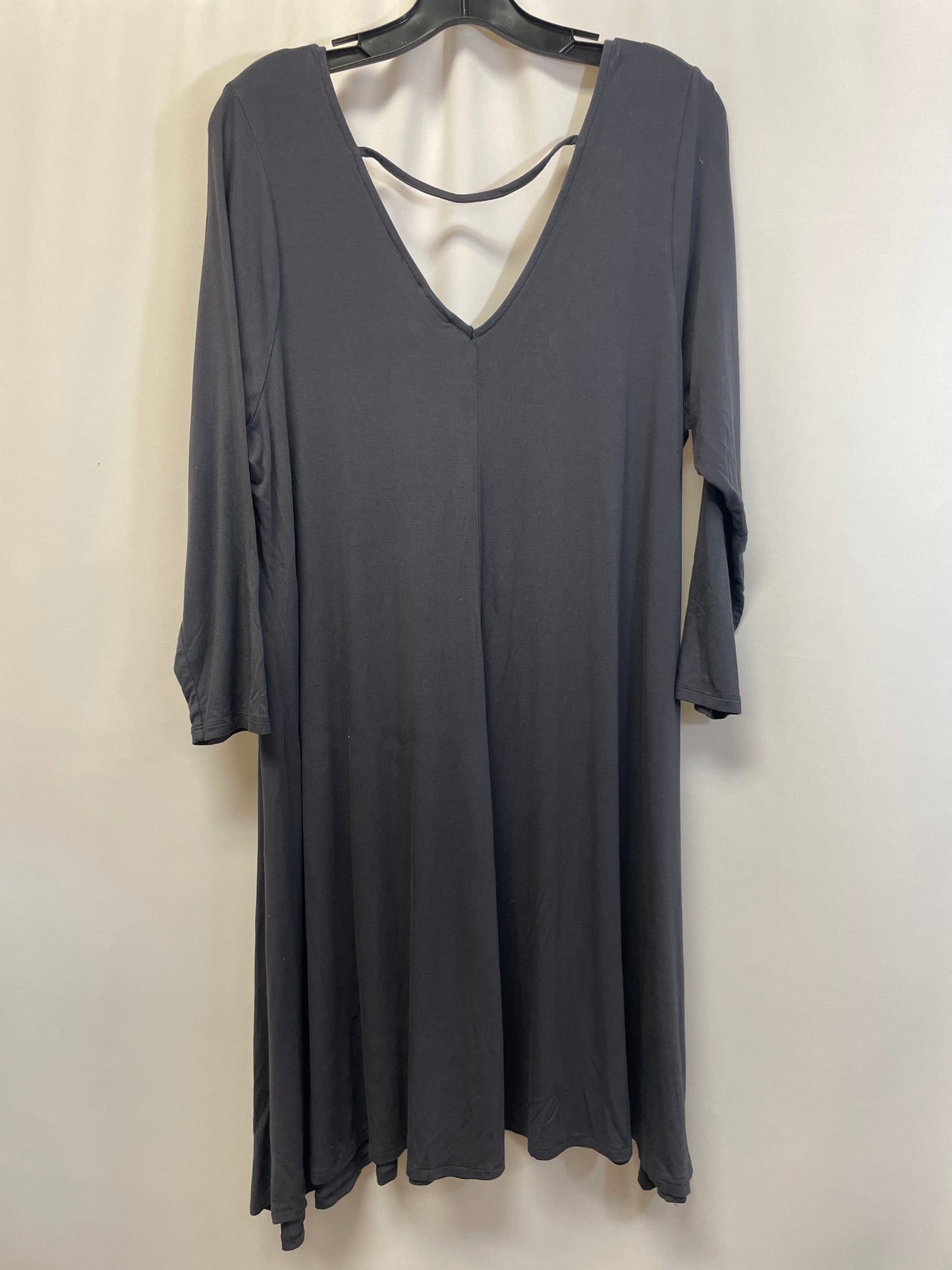 Dress Casual Midi By Torrid Size: 1x