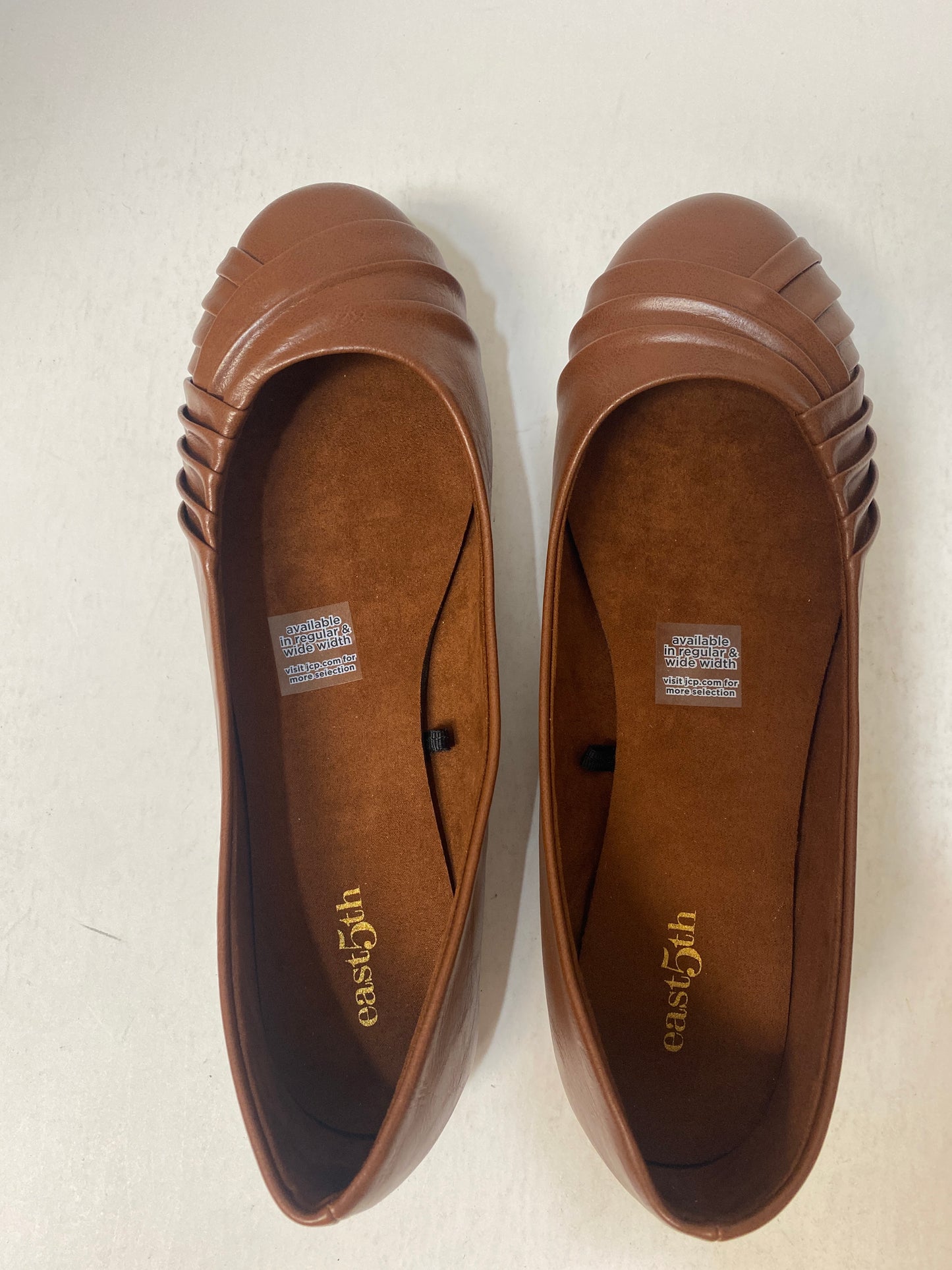 Shoes Flats By East 5th In Brown, Size: 6.5