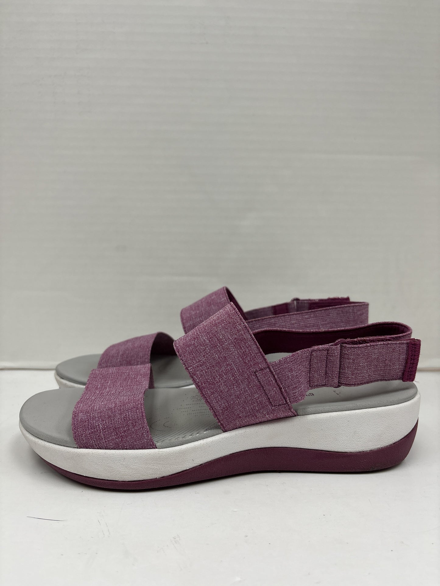 Sandals Flats By Clarks Size: 7
