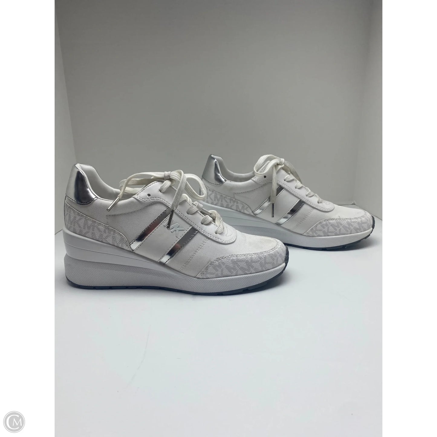 Shoes Designer By Michael Kors In White, Size: 9