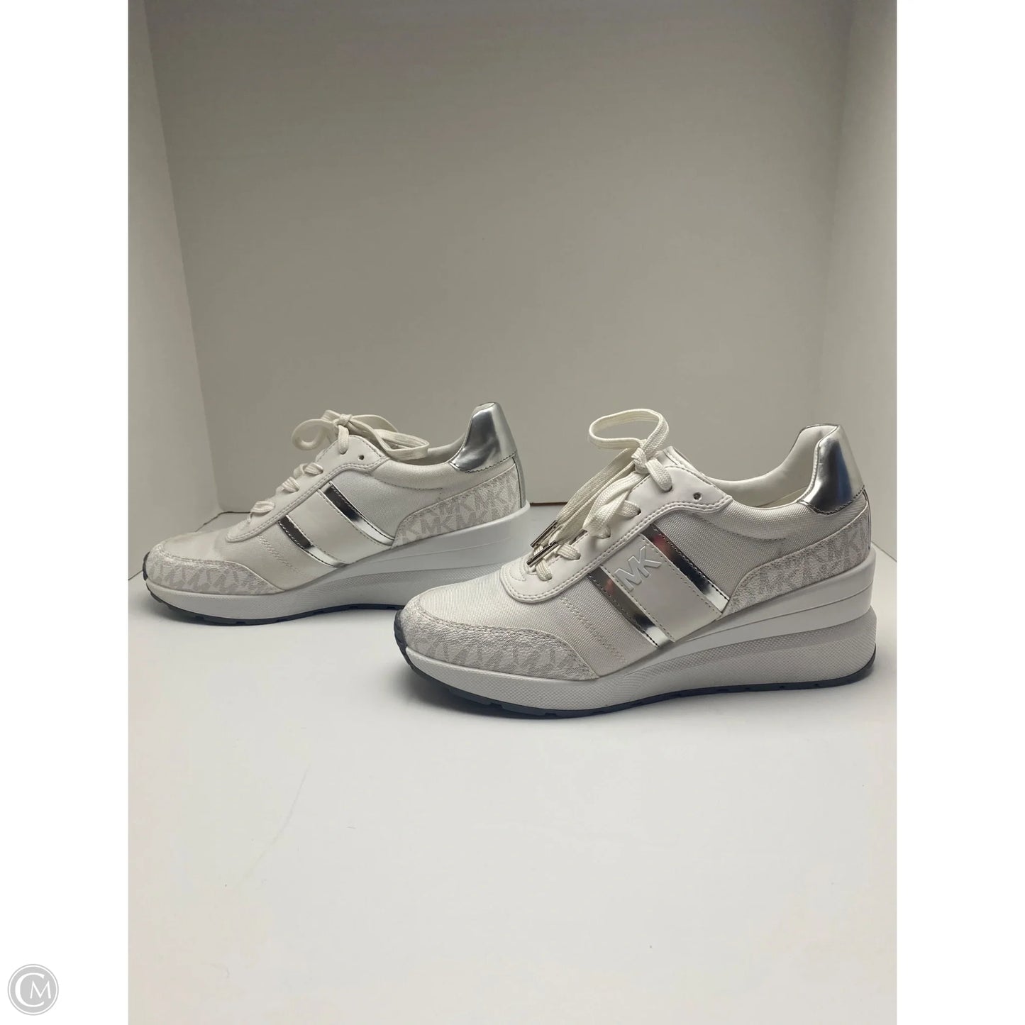 Shoes Designer By Michael Kors In White, Size: 9