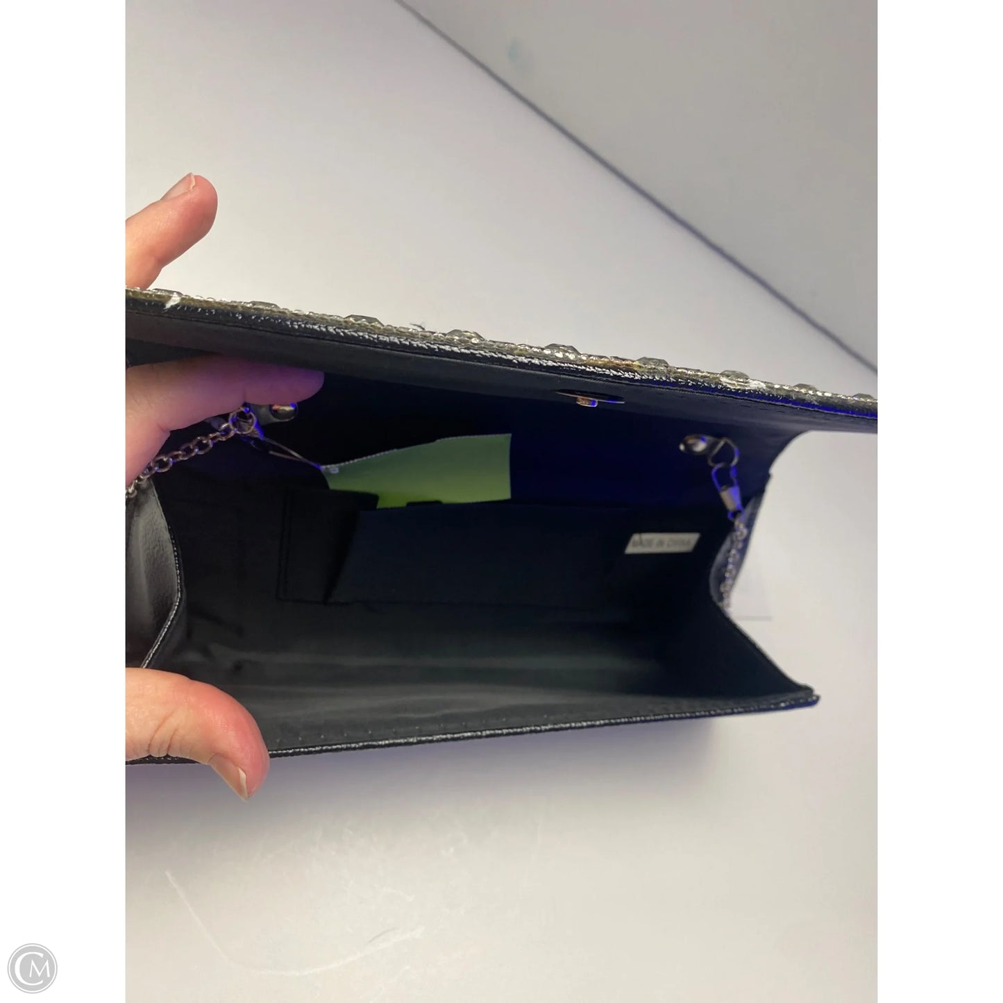 Clutch By Clothes Mentor, Size: Large