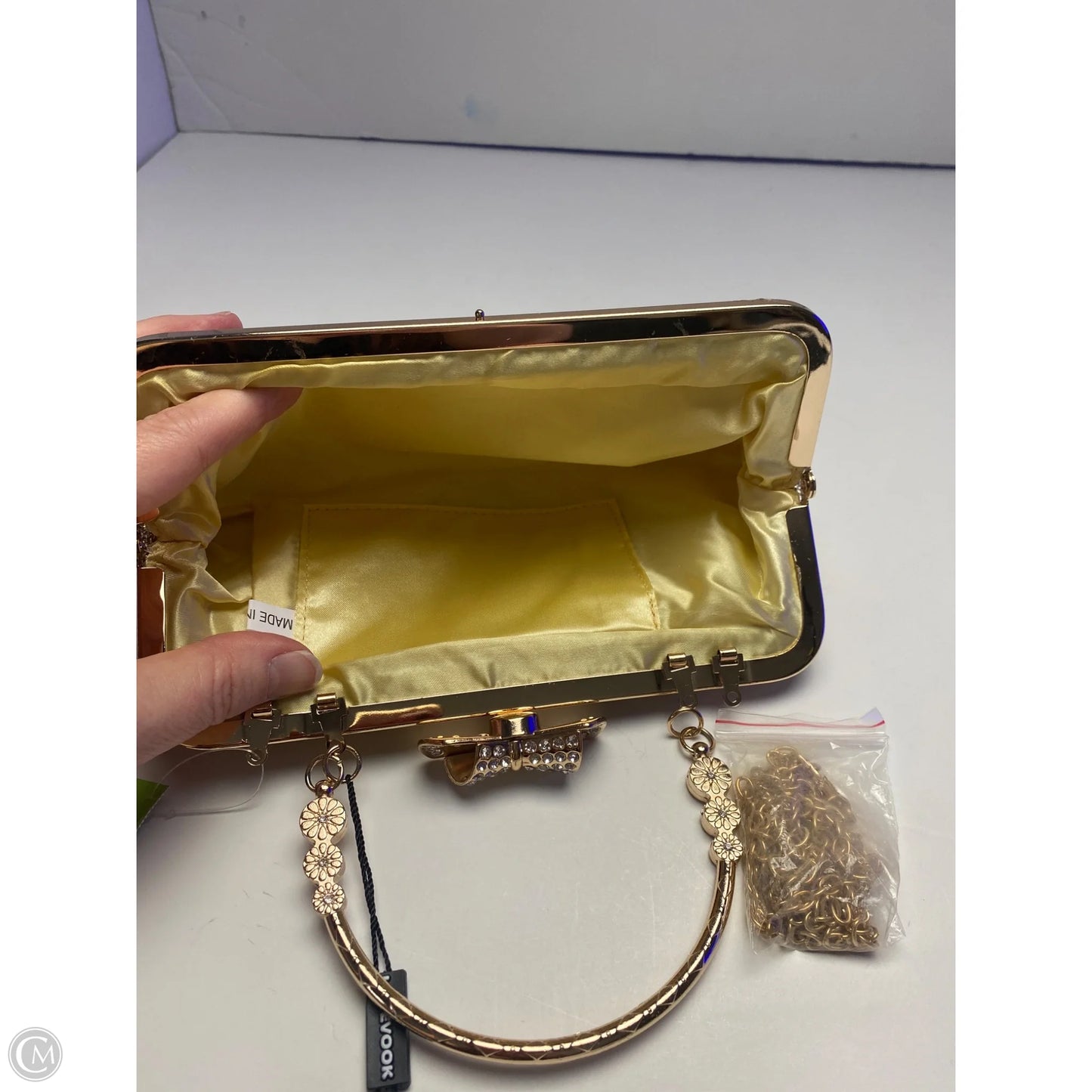 Handbag By Clothes Mentor, Size: Large