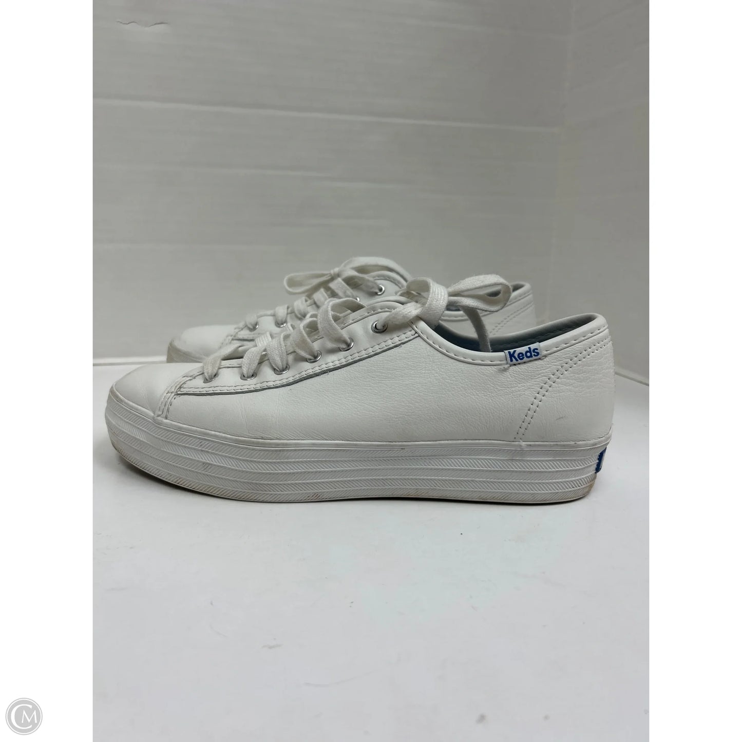 Shoes Sneakers By Keds In White, Size: 8.5