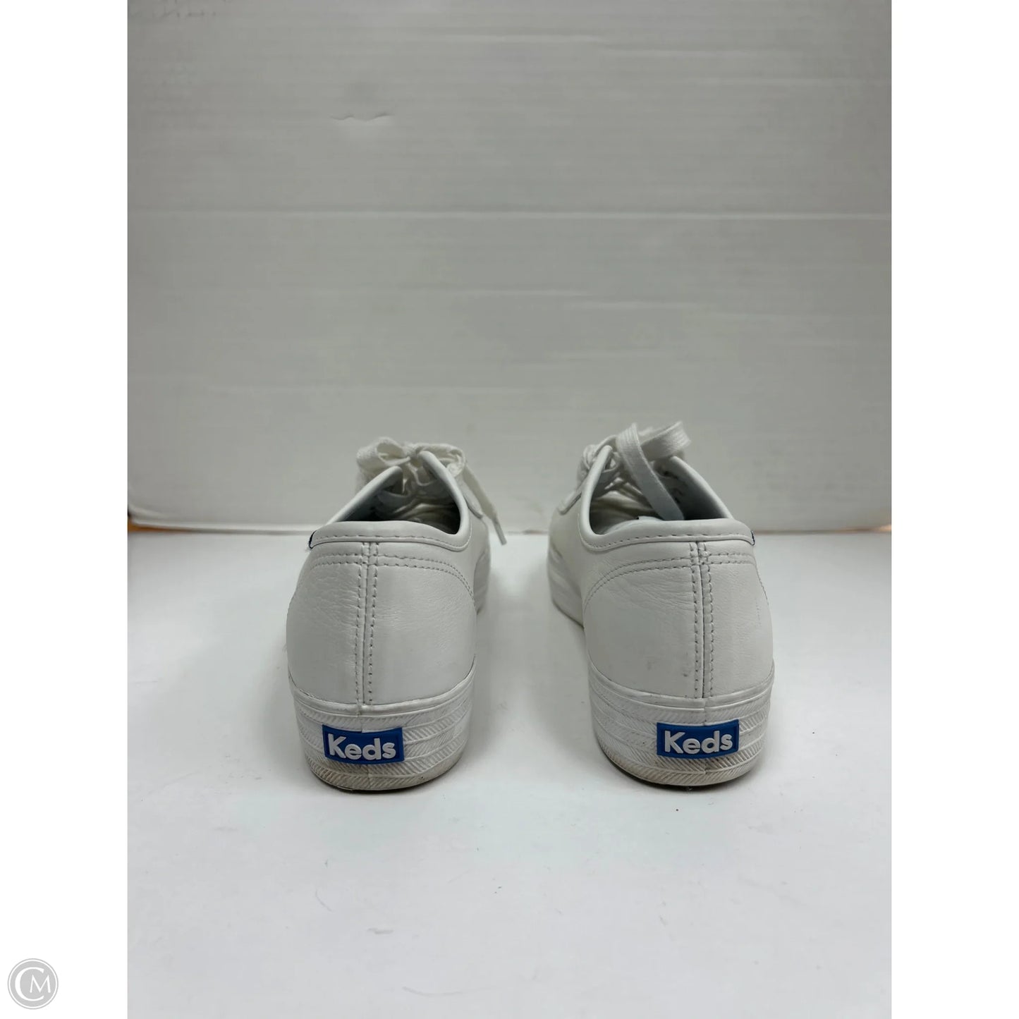 Shoes Sneakers By Keds In White, Size: 8.5