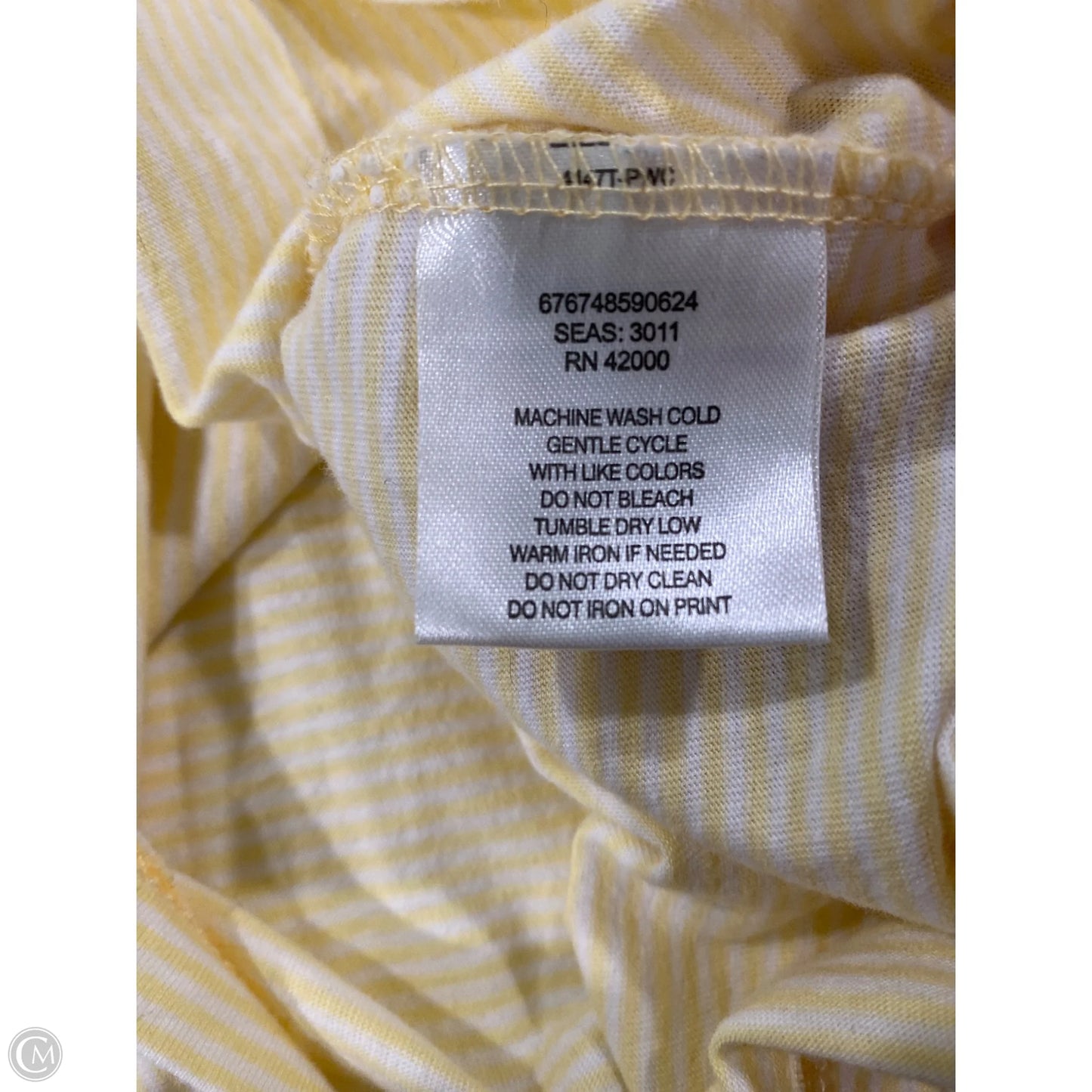 Top Short Sleeve By Basic Editions In Yellow, Size: M