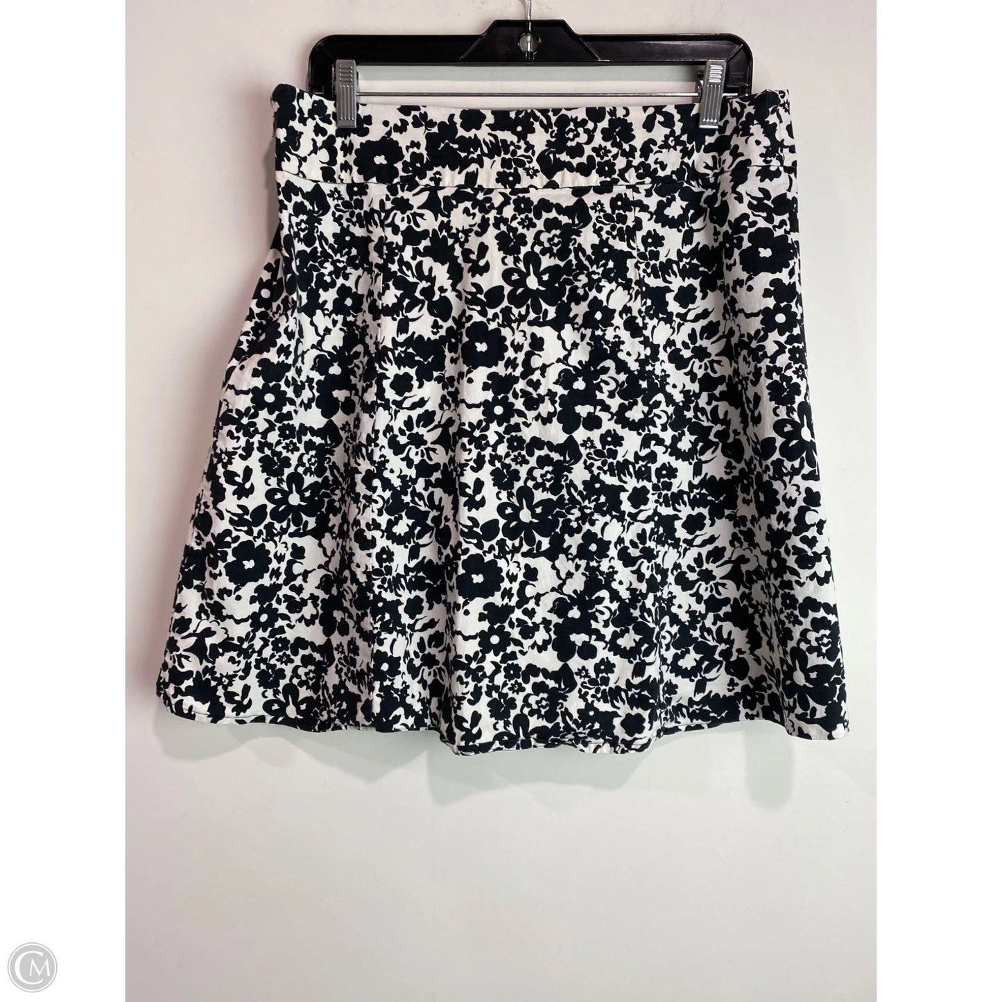 Skirt Mini & Short By Sonoma In Black & White, Size: L