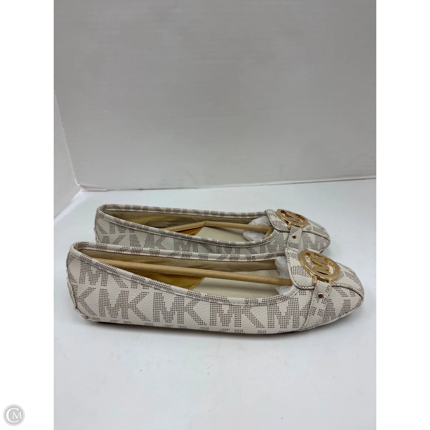 Shoes Designer By Michael Kors In Cream, Size: 9.5