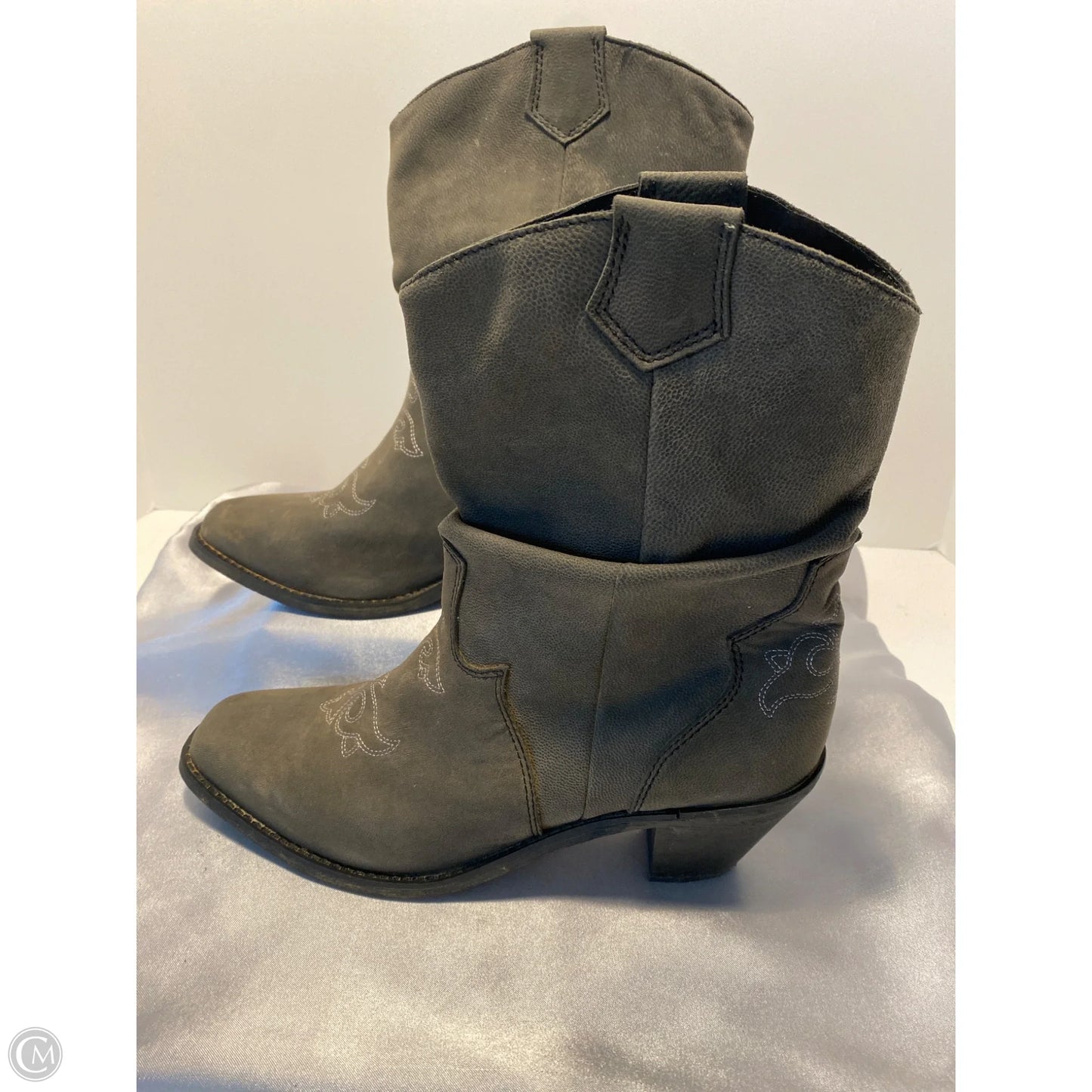 Boots Western By Clothes Mentor In Taupe, Size: 8.5