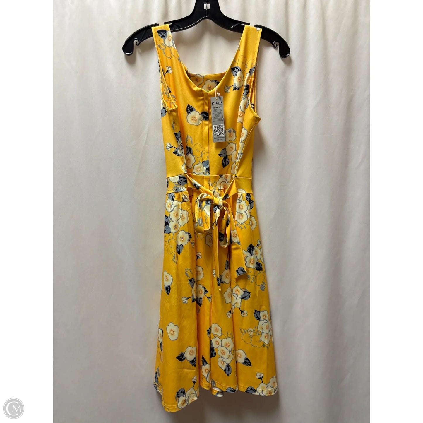 Dress Casual Midi By Clothes Mentor In Yellow, Size: M