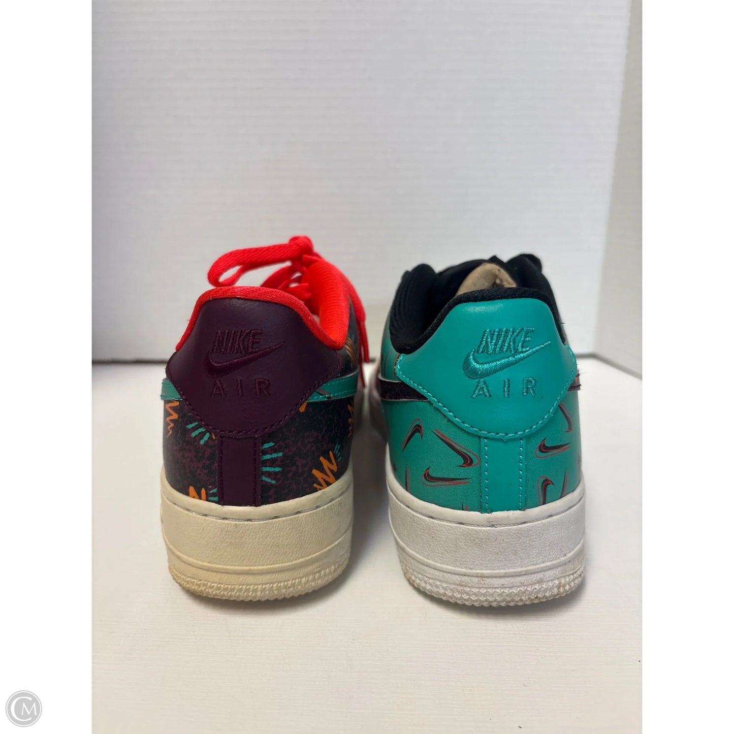 Shoes Sneakers By Nike In Orange & Purple, Size: 9.5