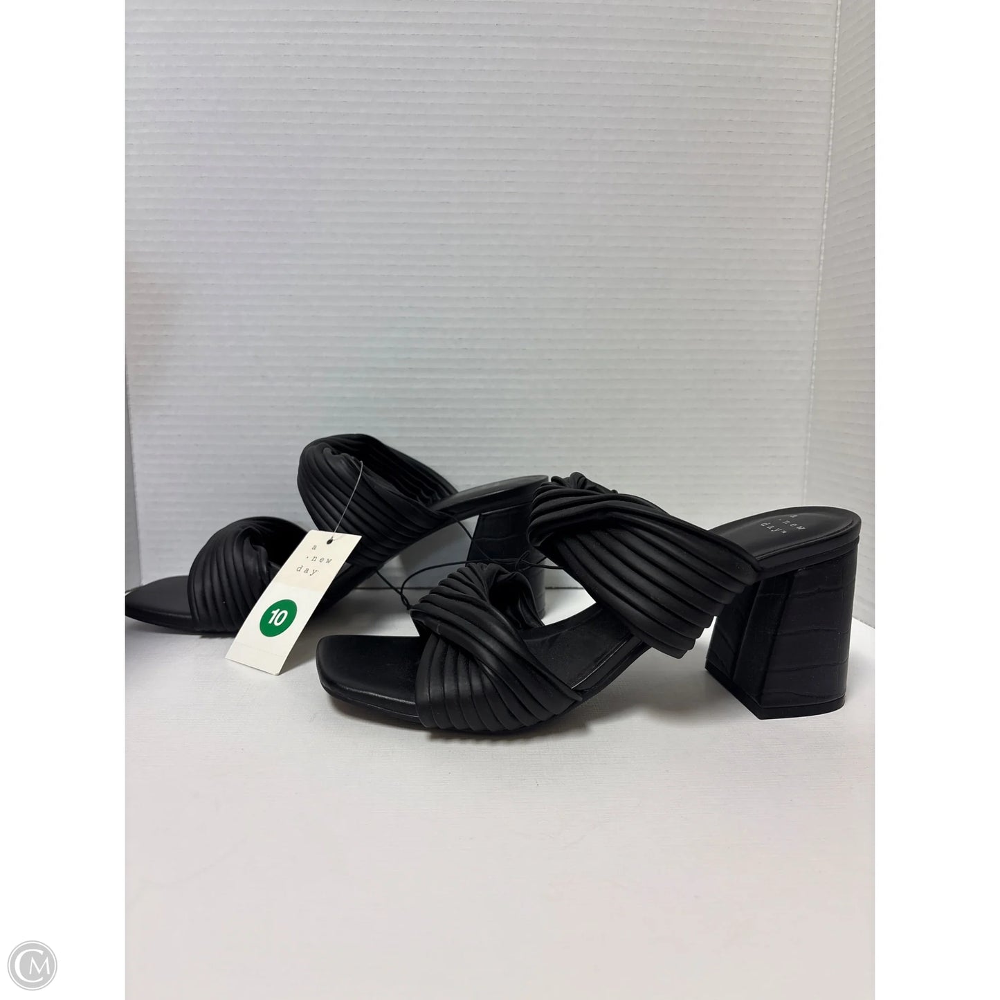 Shoes Heels Block By A New Day In Black, Size: 10