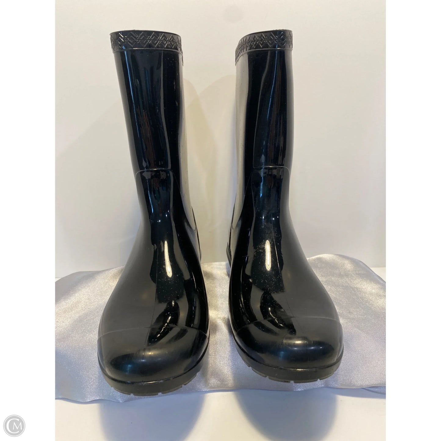 Boots Designer By Ugg In Black, Size: 8.5
