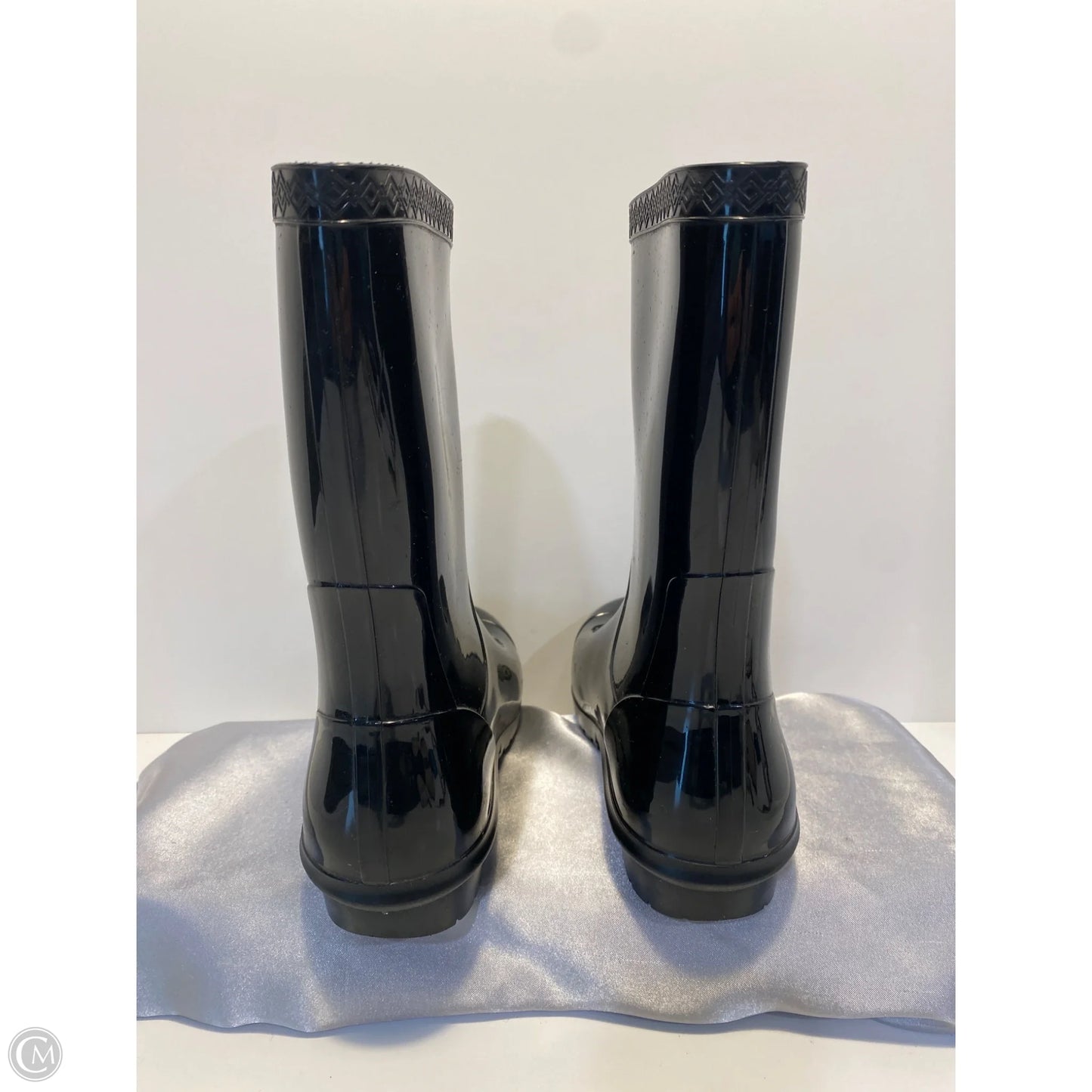 Boots Designer By Ugg In Black, Size: 8.5