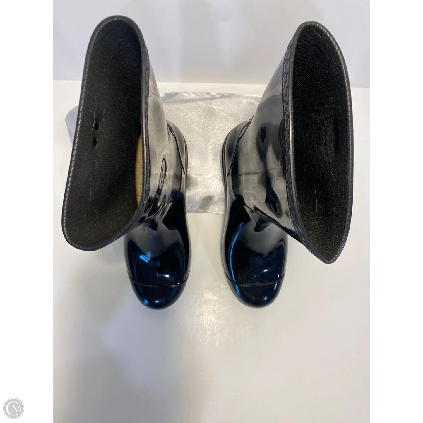 Boots Designer By Ugg In Black, Size: 8.5