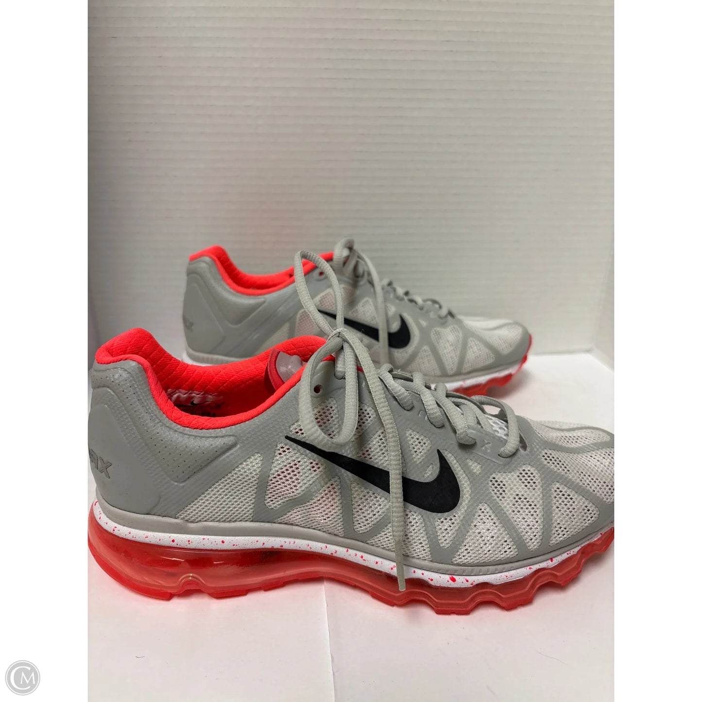 Shoes Athletic By Nike In Grey, Size: 9