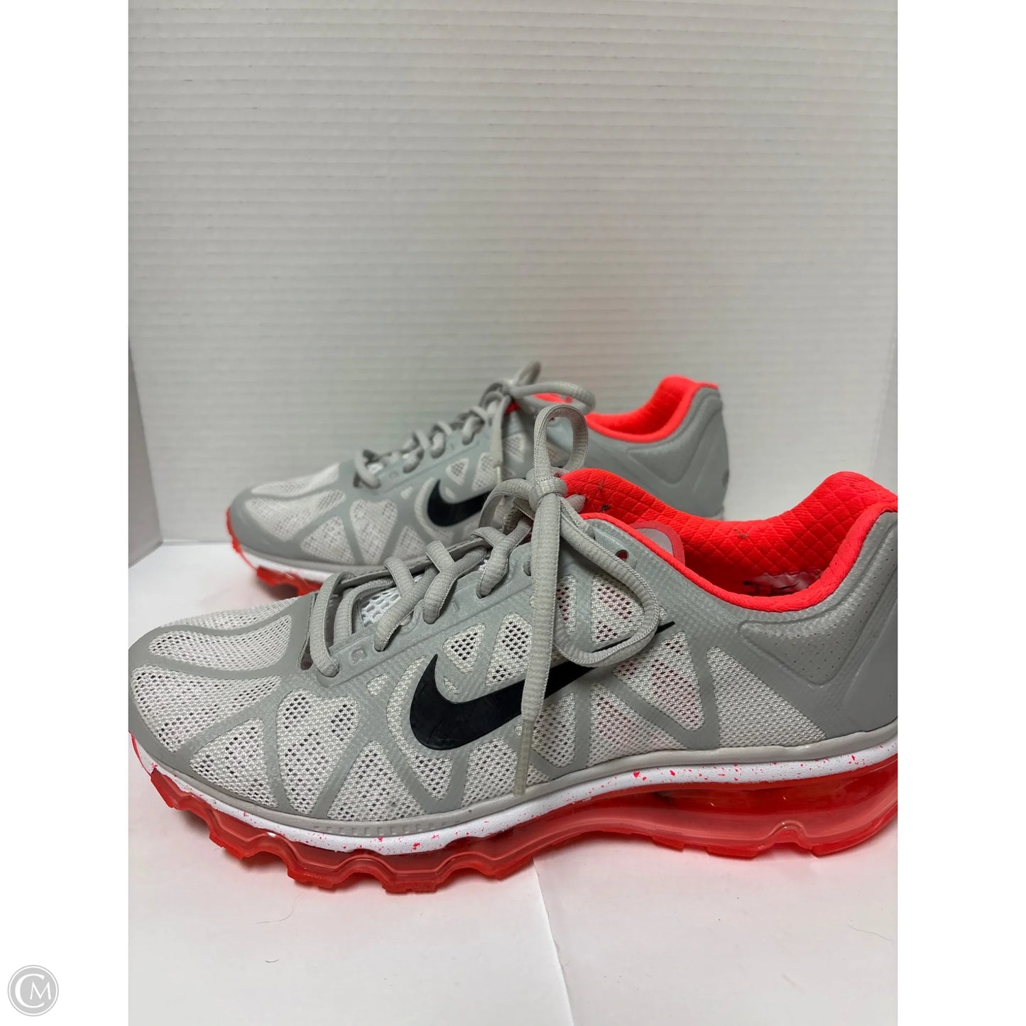 Shoes Athletic By Nike In Grey, Size: 9