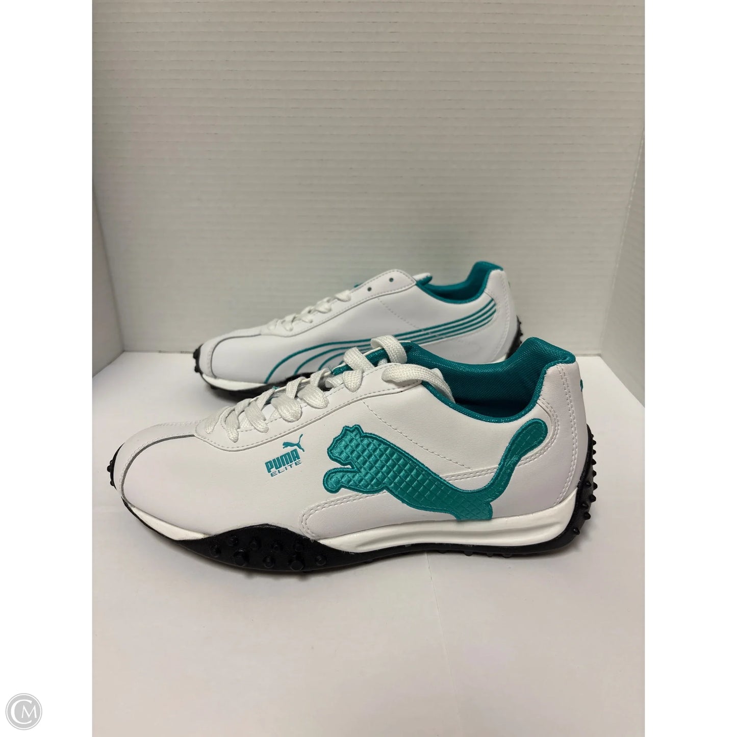 Shoes Athletic By Puma In White, Size: 9.5