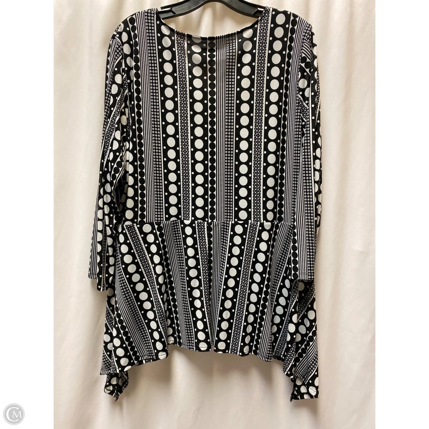 Top Long Sleeve By Investments In Black & White, Size: Xl