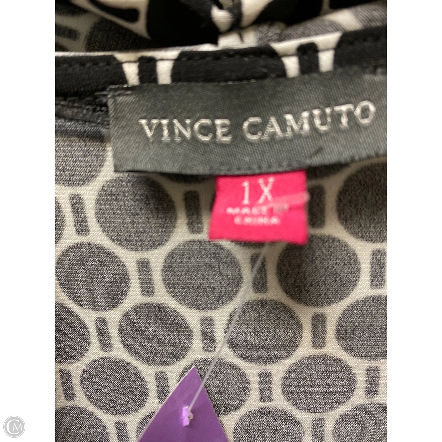 Top Long Sleeve By Vince Camuto In Black & White, Size: 1x