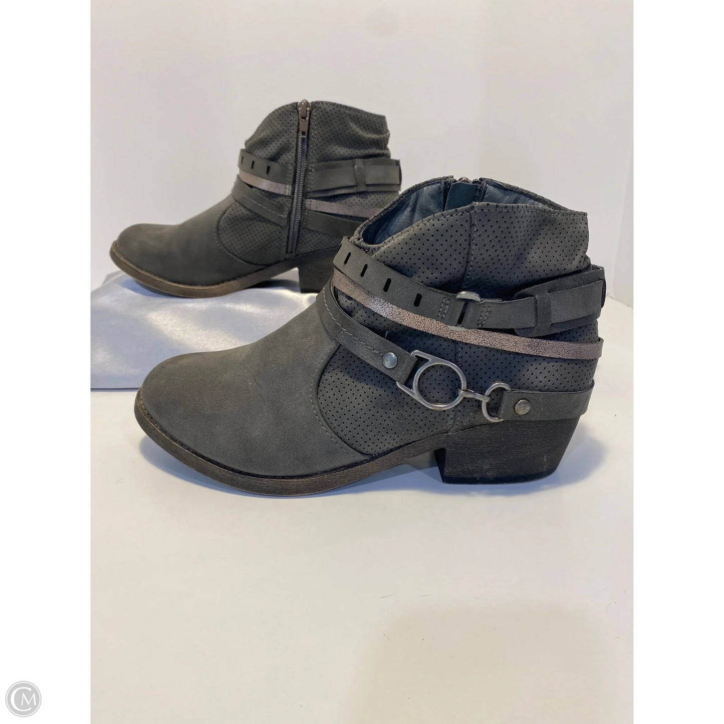 Boots Ankle Heels By Jelly Pop In Grey, Size: 8.5