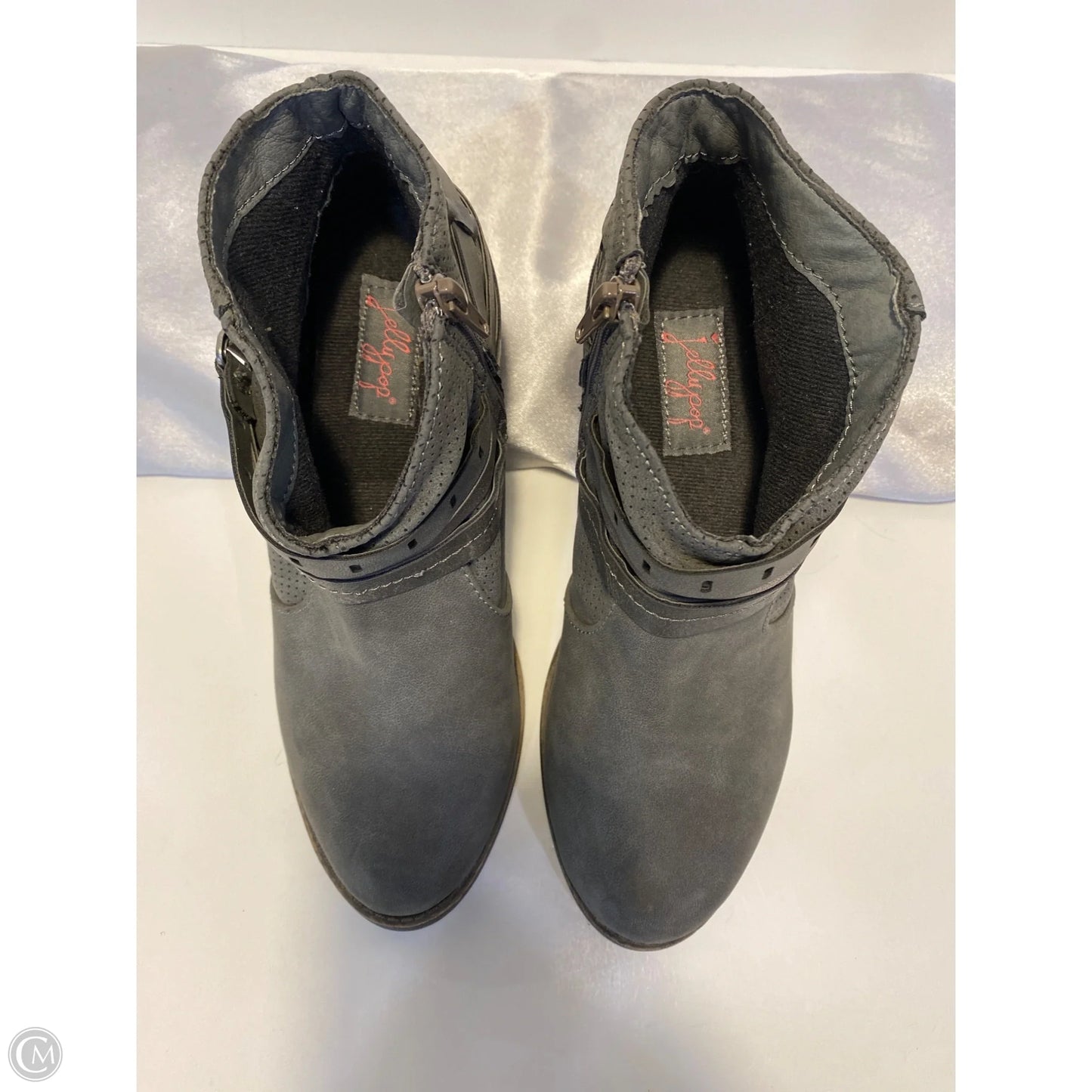 Boots Ankle Heels By Jelly Pop In Grey, Size: 8.5