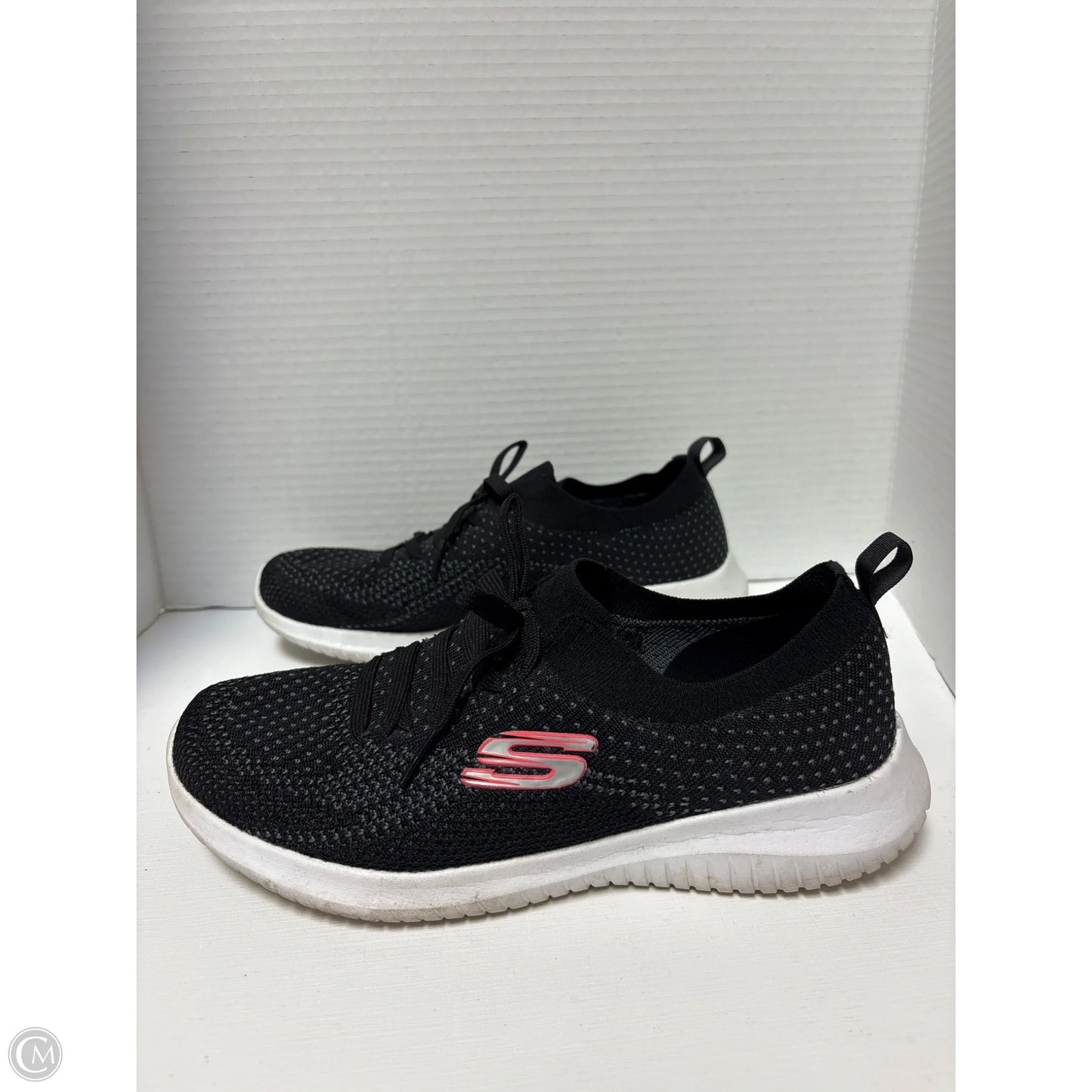 Shoes Athletic By Clothes Mentor In Black, Size: 8