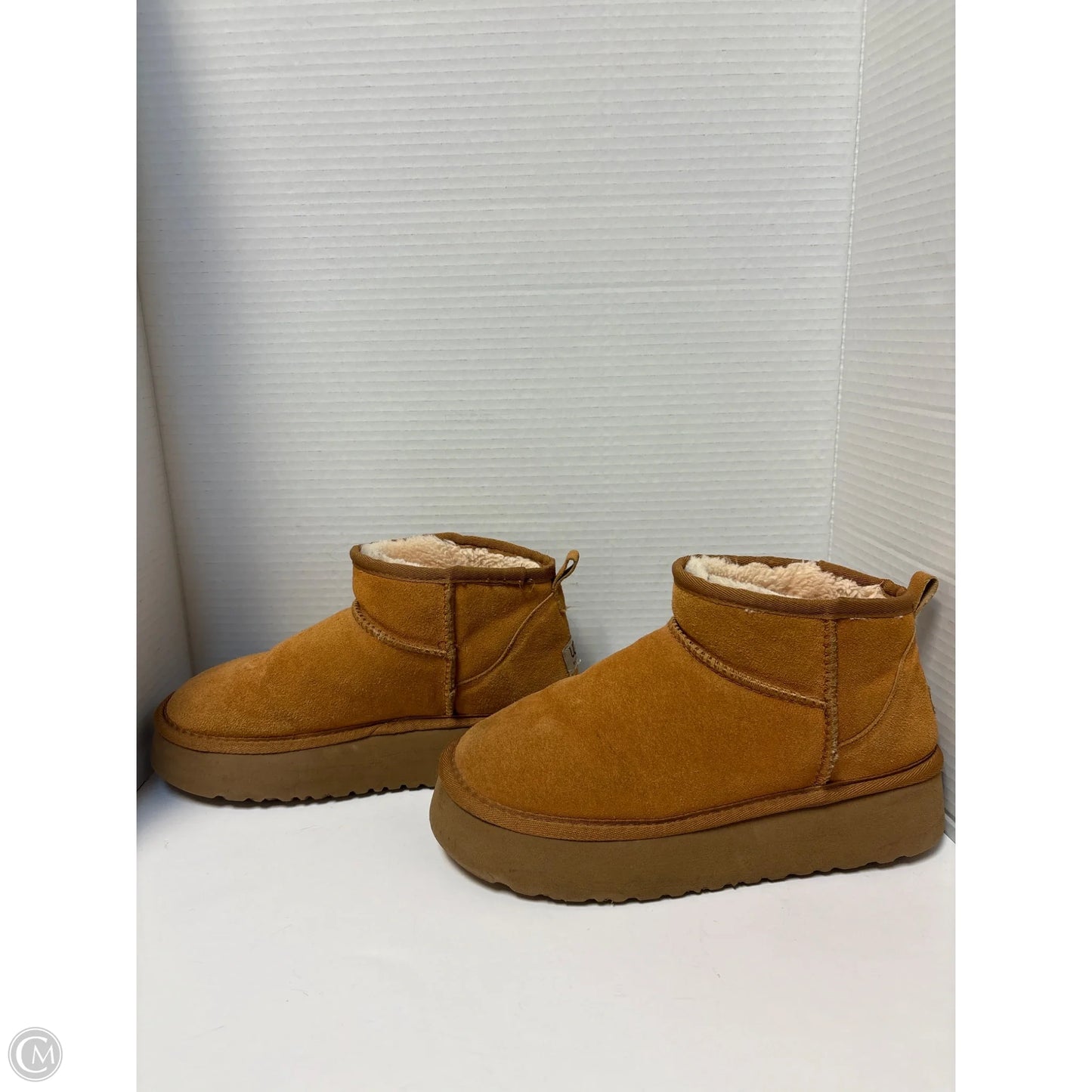 Boots Designer By Ugg In Brown, Size: 9