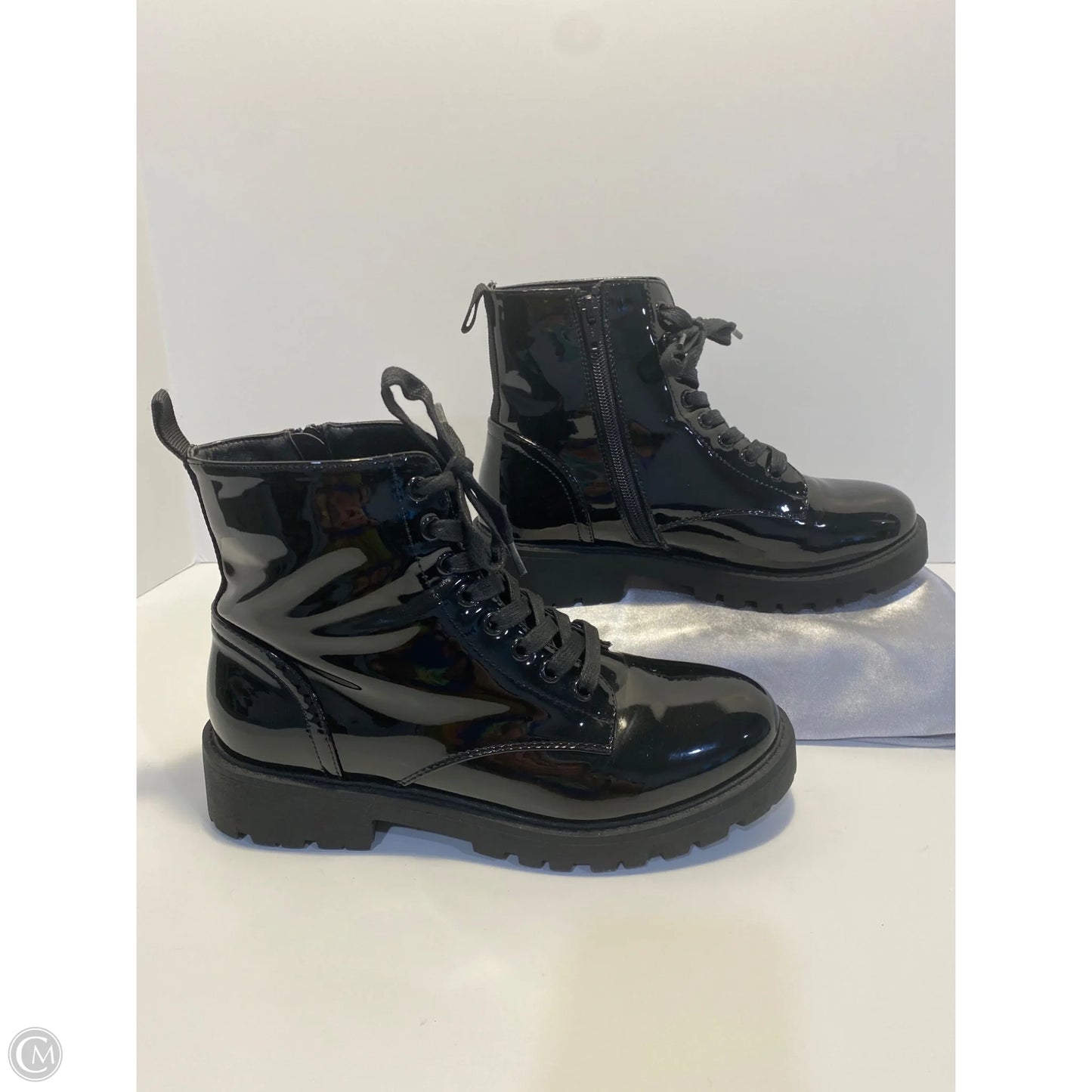 Boots Ankle Flats By Comfort Casual In Black, Size: 9