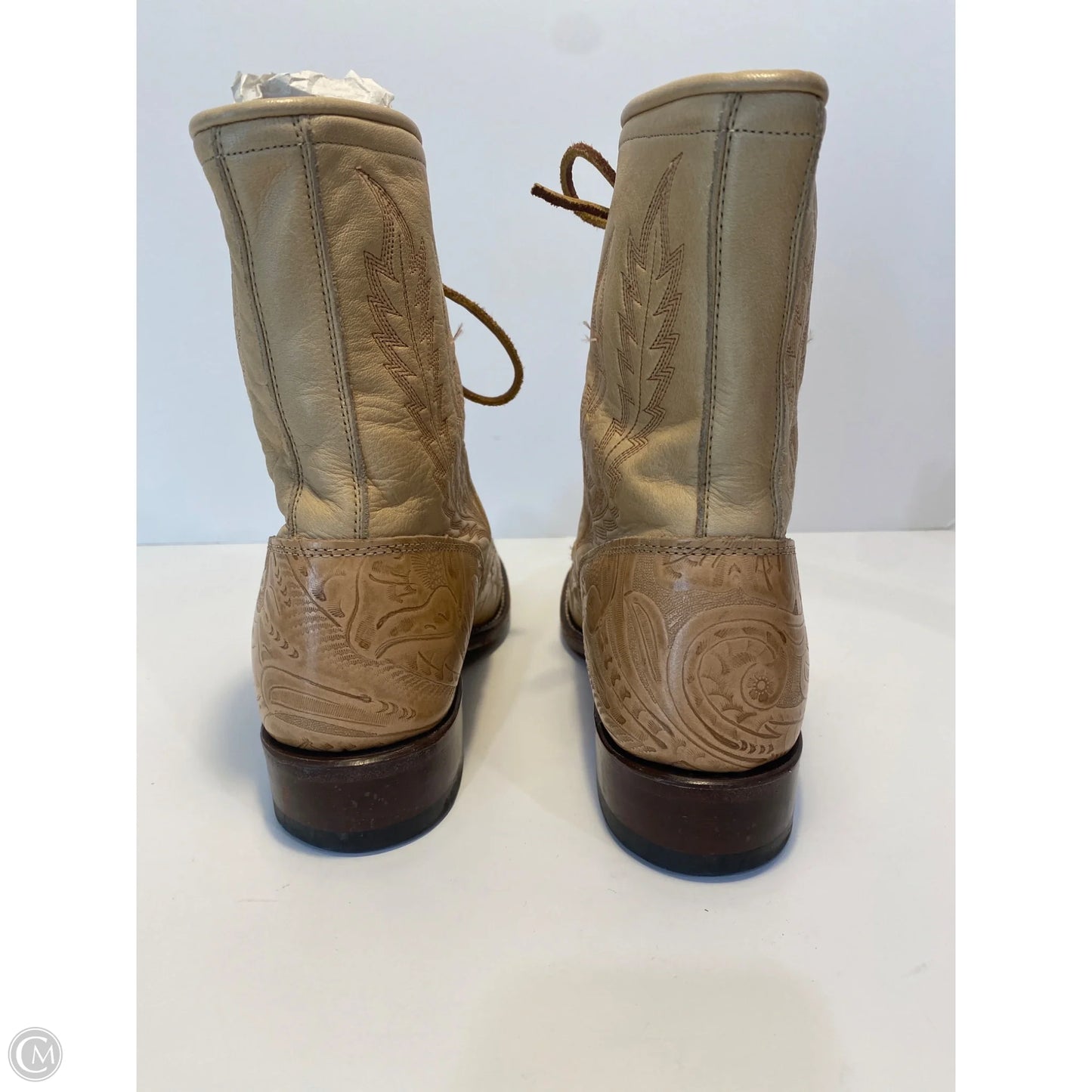 Boots Ankle Flats By Clothes Mentor In Beige, Size: 7