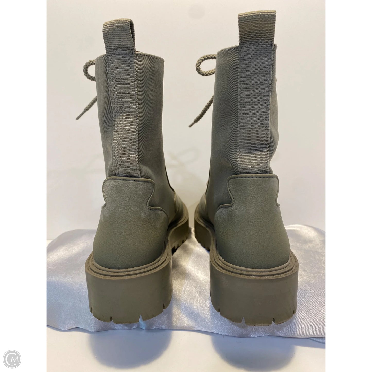 Boots Ankle Flats By Zara In Green, Size: 10.5