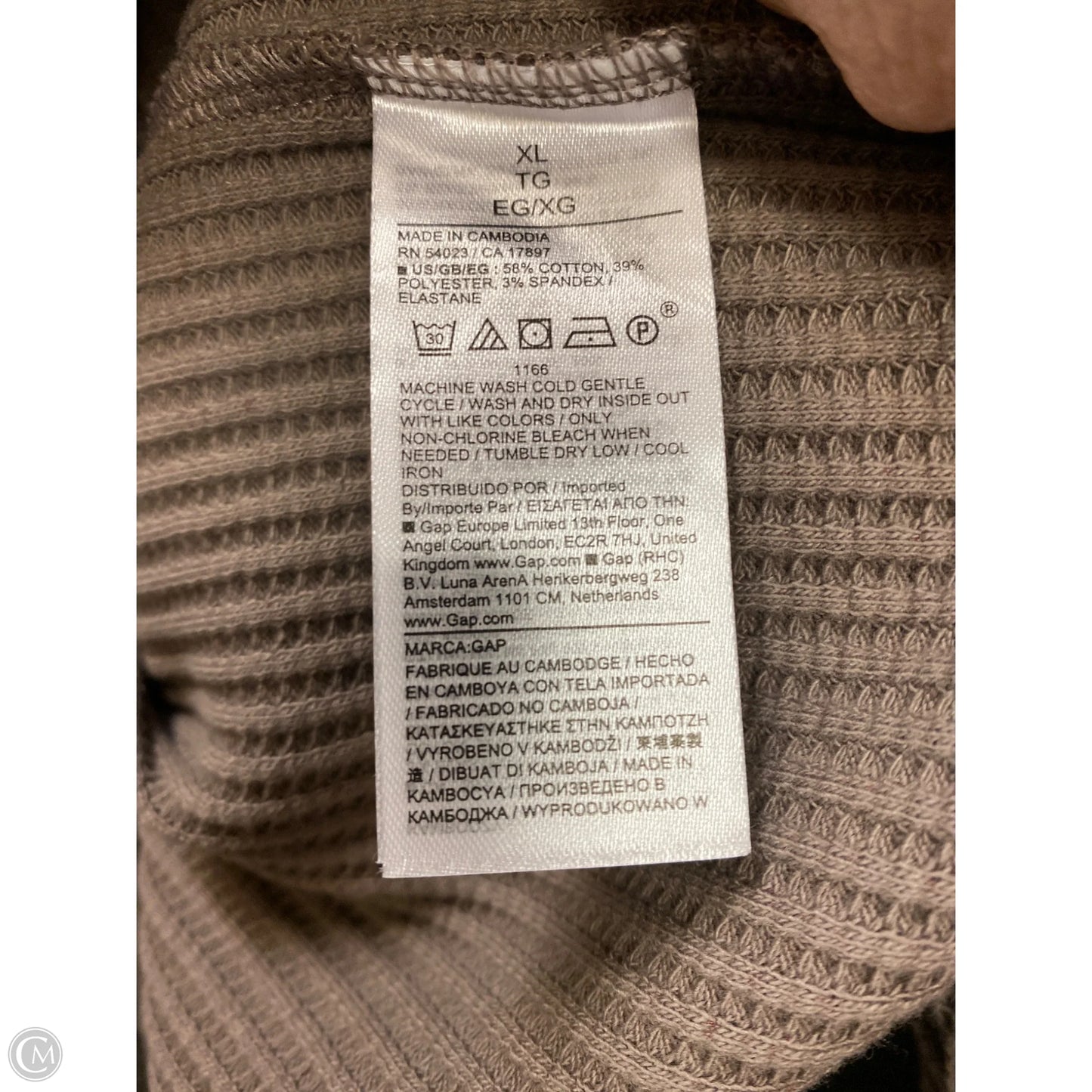 Top Long Sleeve By Gap In Taupe, Size: Xl