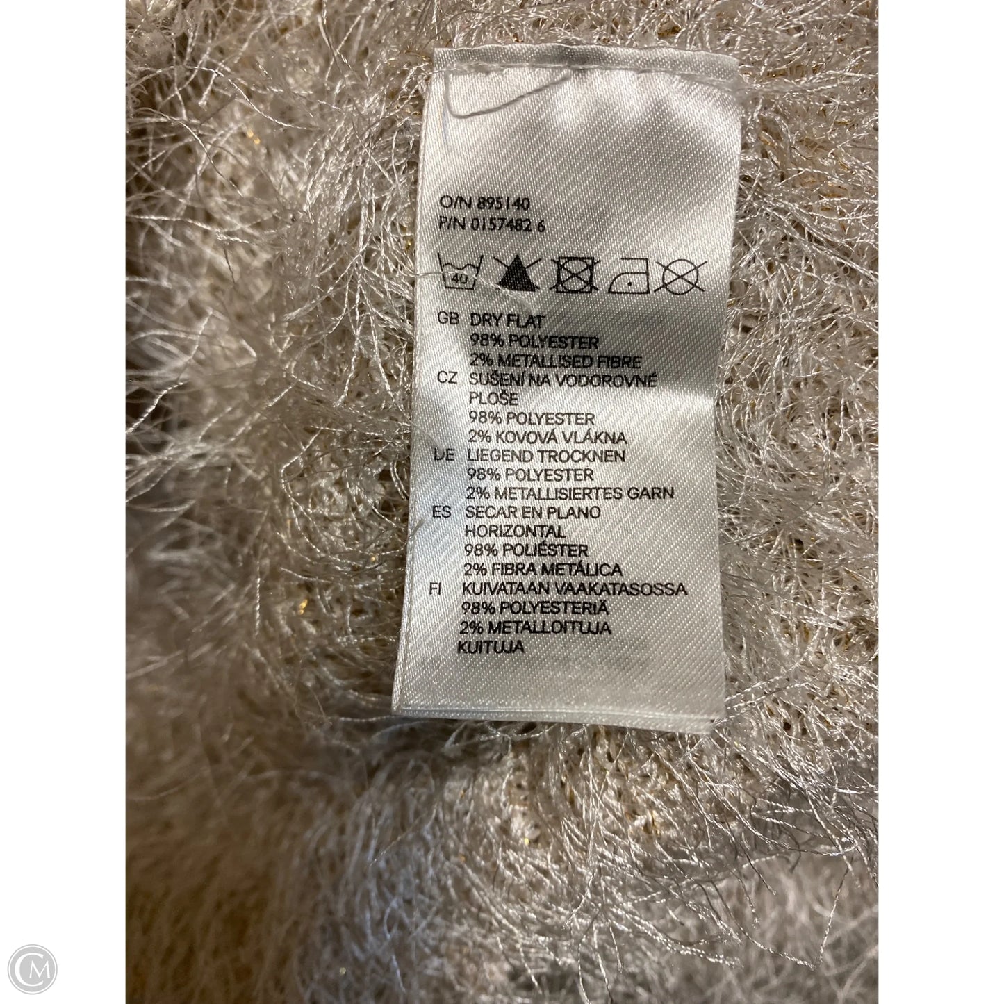 Sweater By Clothes Mentor In White, Size: M