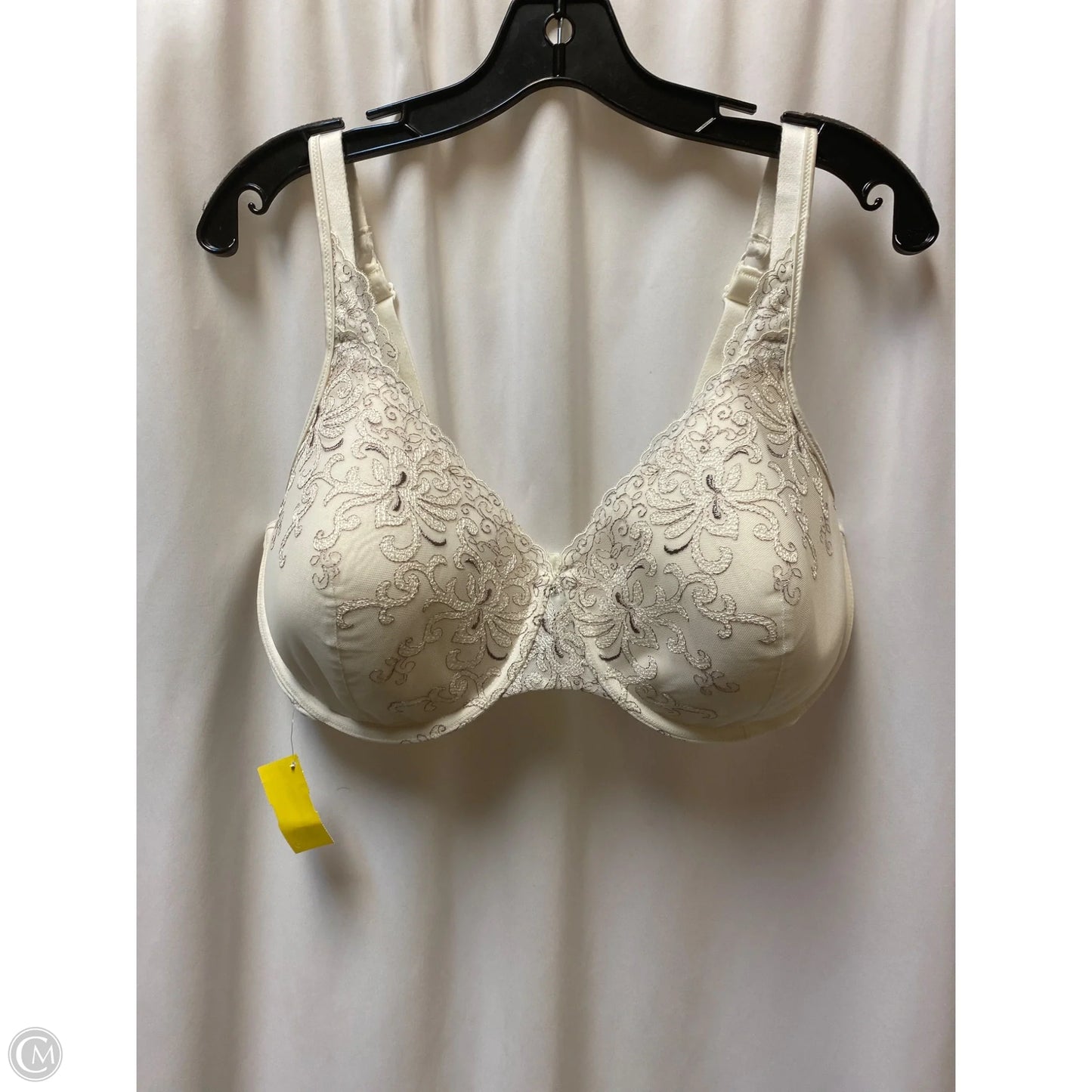 Bra By Clothes Mentor In Beige, Size: 0