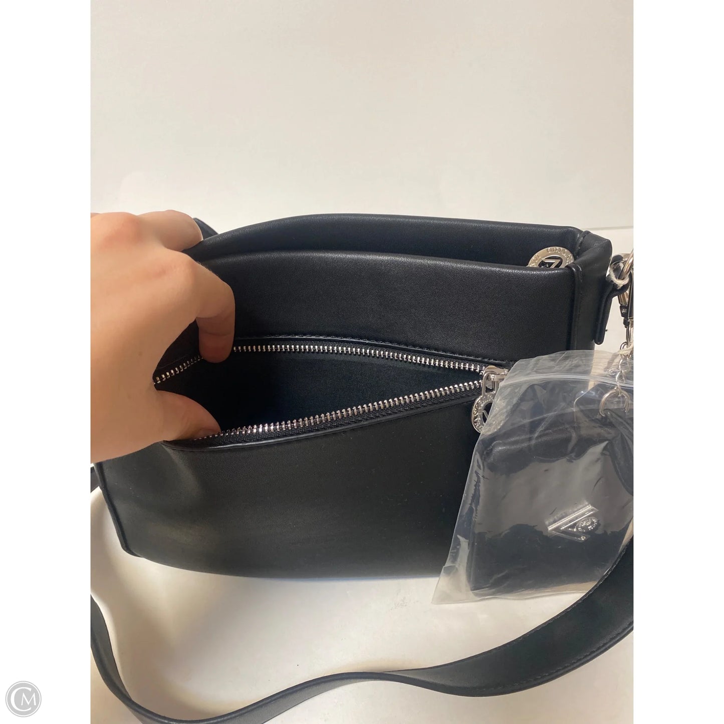 Crossbody By Clothes Mentor, Size: Medium