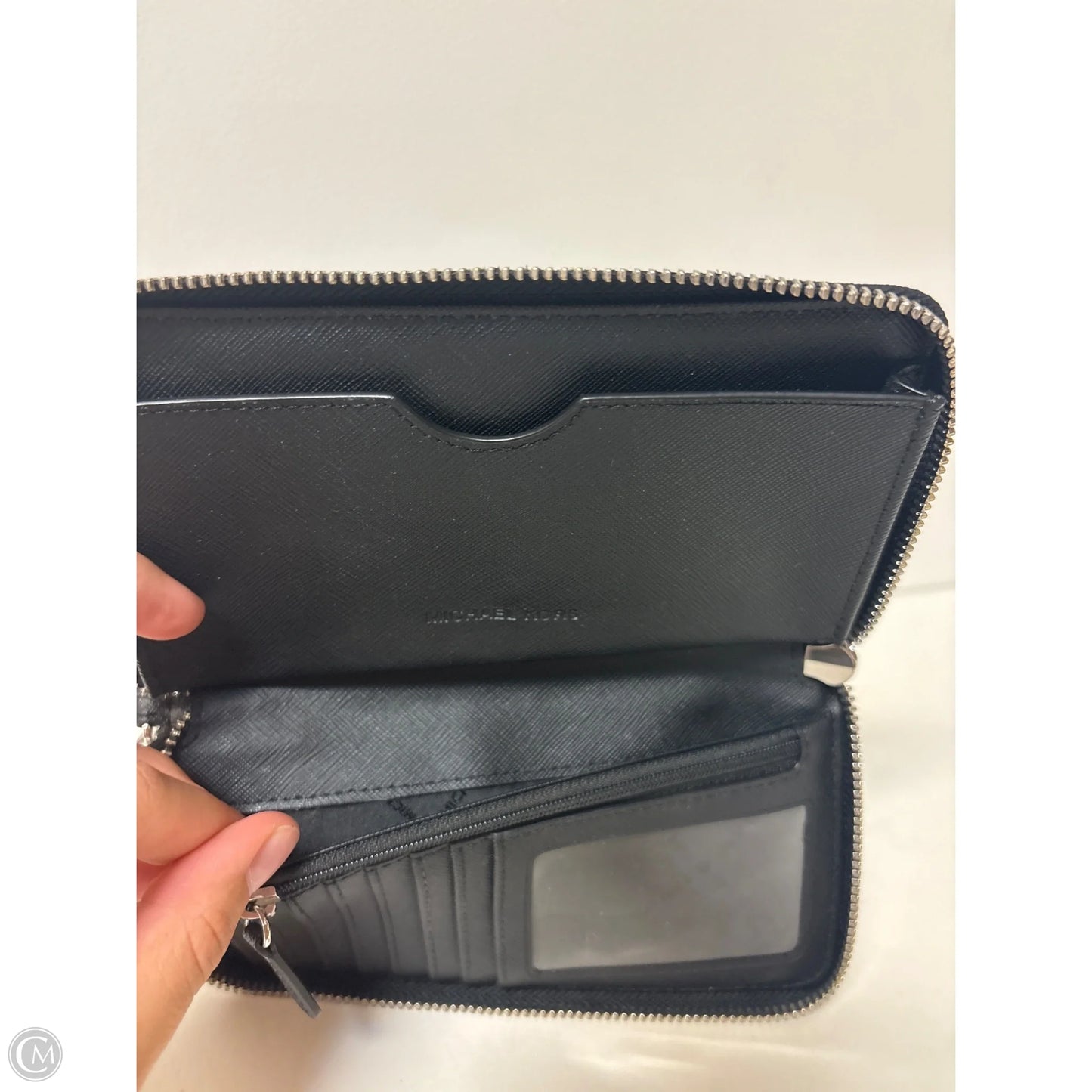 Wristlet Designer By Michael Kors, Size: Large