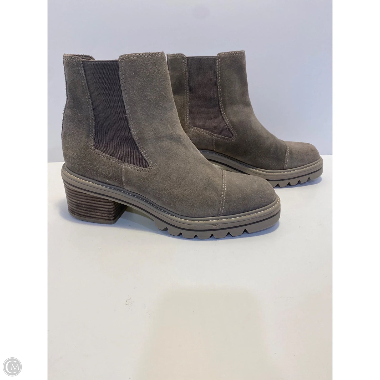 Boots Ankle Flats By Bernardo In Grey, Size: 7