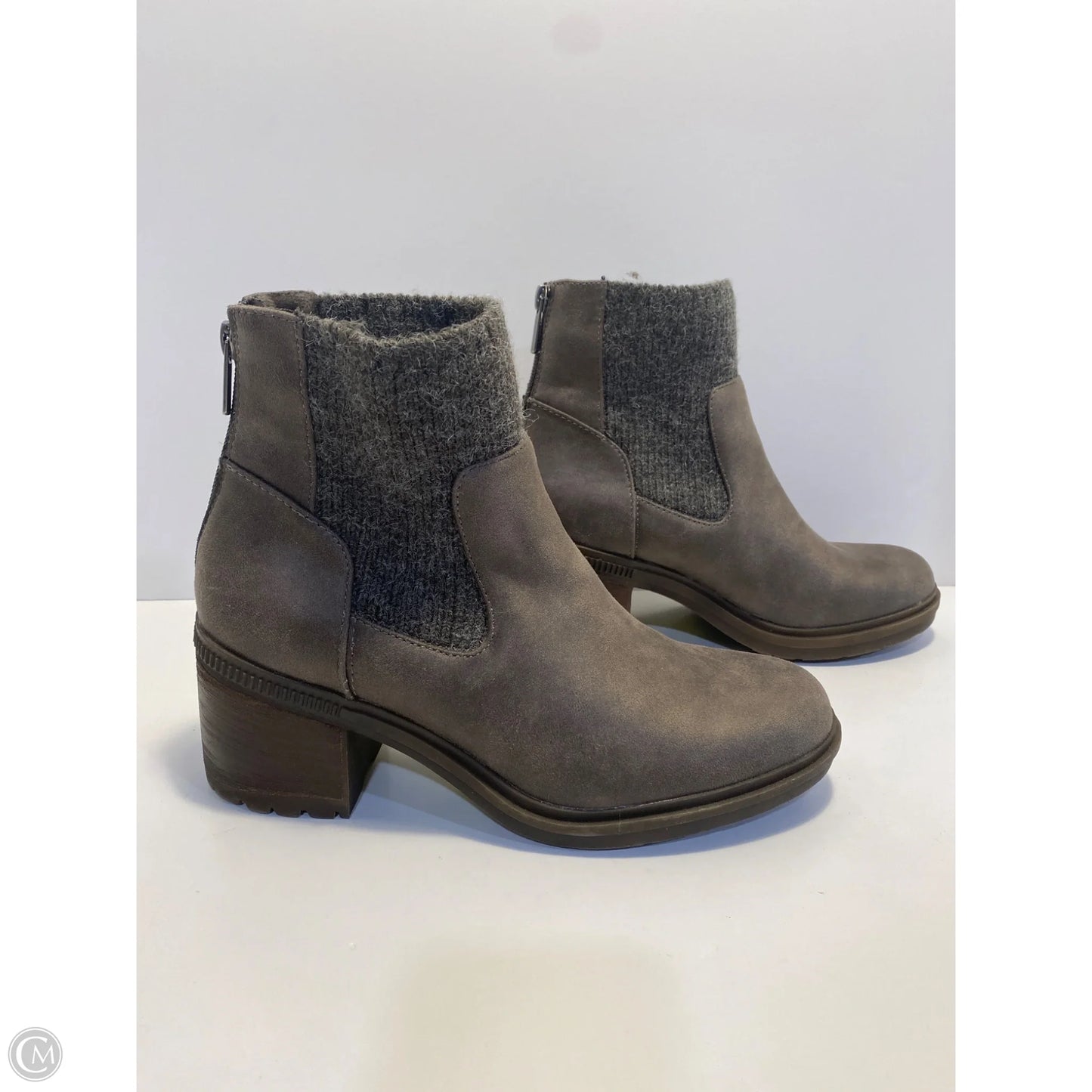 Boots Ankle Heels By Clothes Mentor In Grey, Size: 9