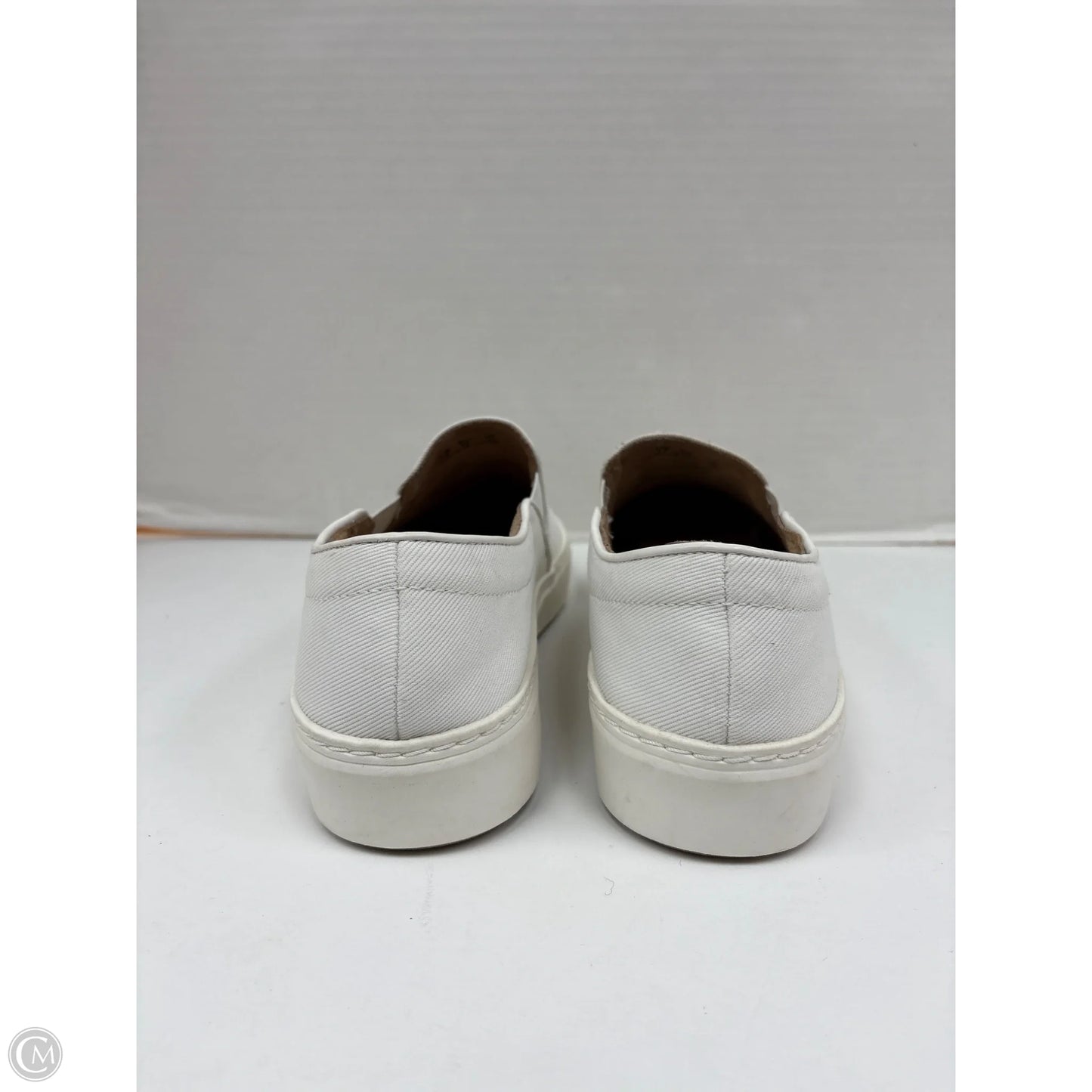 Shoes Flats By Amazon Essentials In White, Size: 12