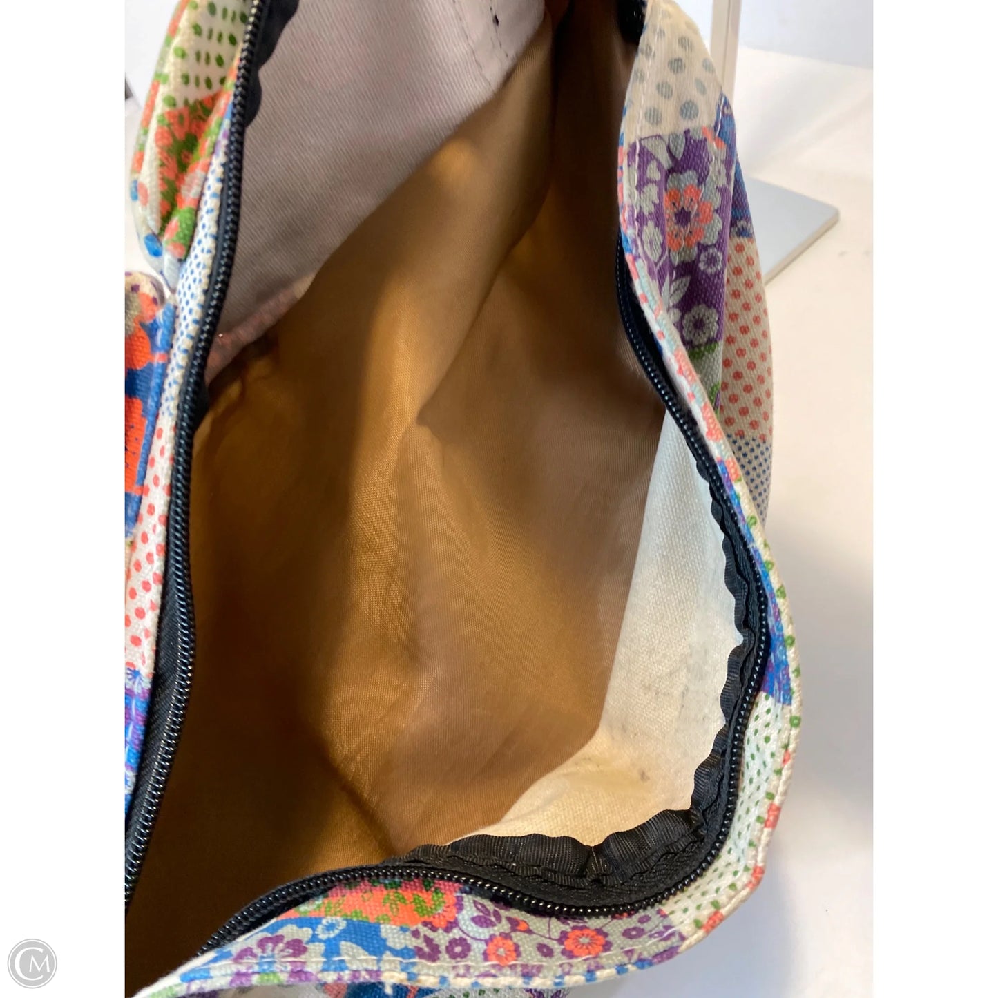 Handbag By Kavu, Size: Large