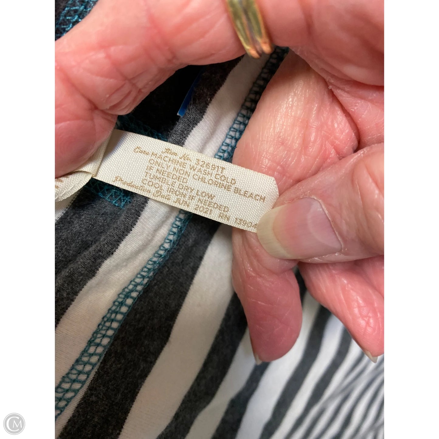 Top Long Sleeve By Matilda Jane In Grey, Size: L