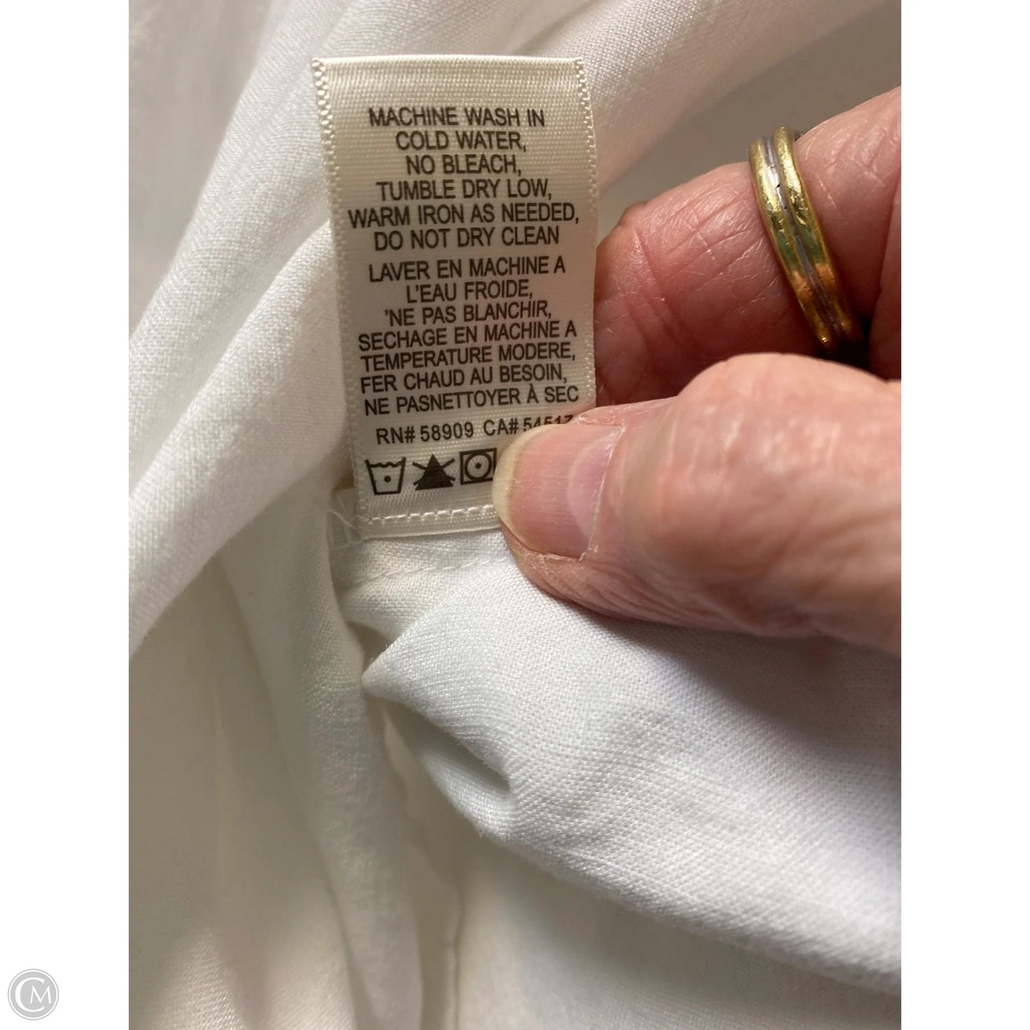 Top Long Sleeve By Chelsea And Violet In White, Size: M