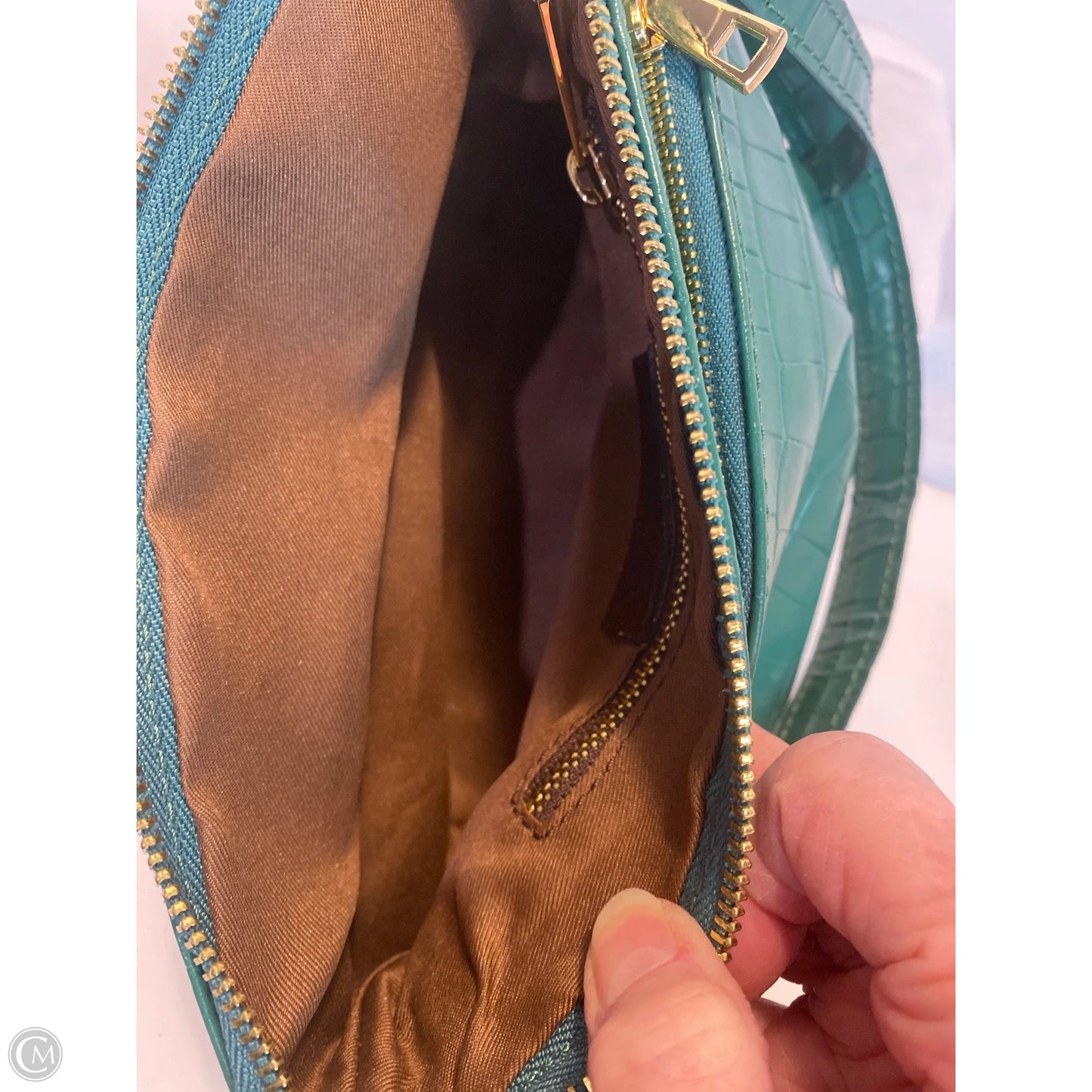 Crossbody Leather By Clothes Mentor, Size: Medium