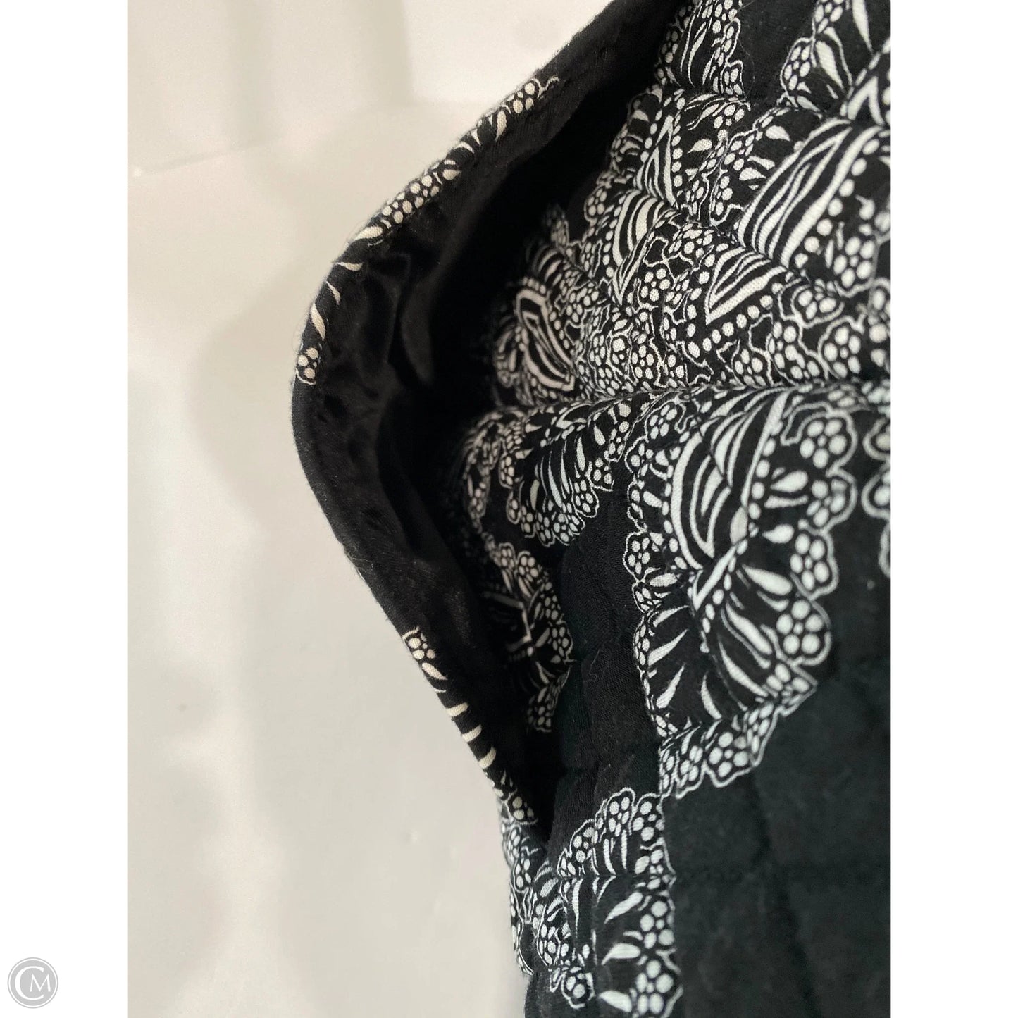 Handbag By Vera Bradley, Size: Large