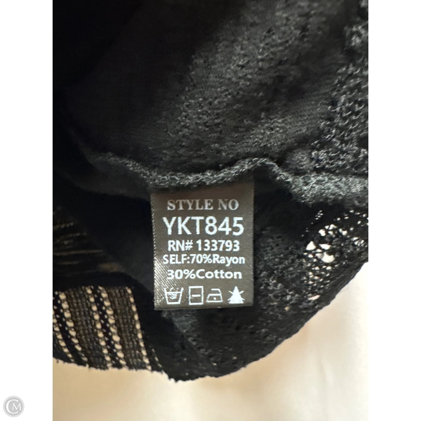 Top Long Sleeve By Pol In Black, Size: L