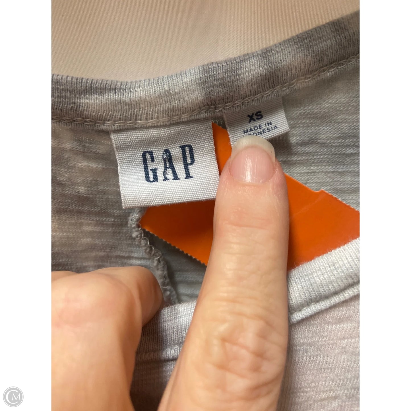 Dress Casual Short By Gap In Grey, Size: Xs