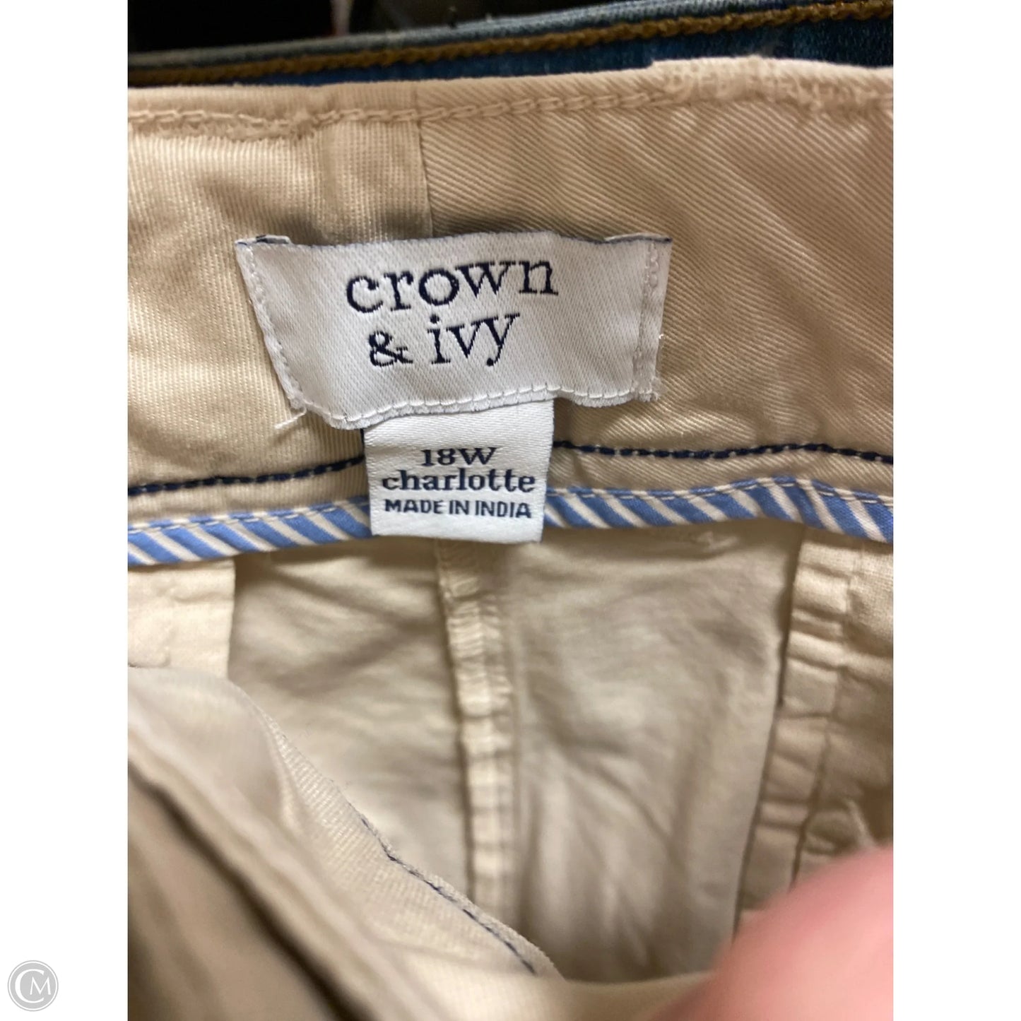 Pants Cropped By Crown And Ivy In Tan, Size: 18