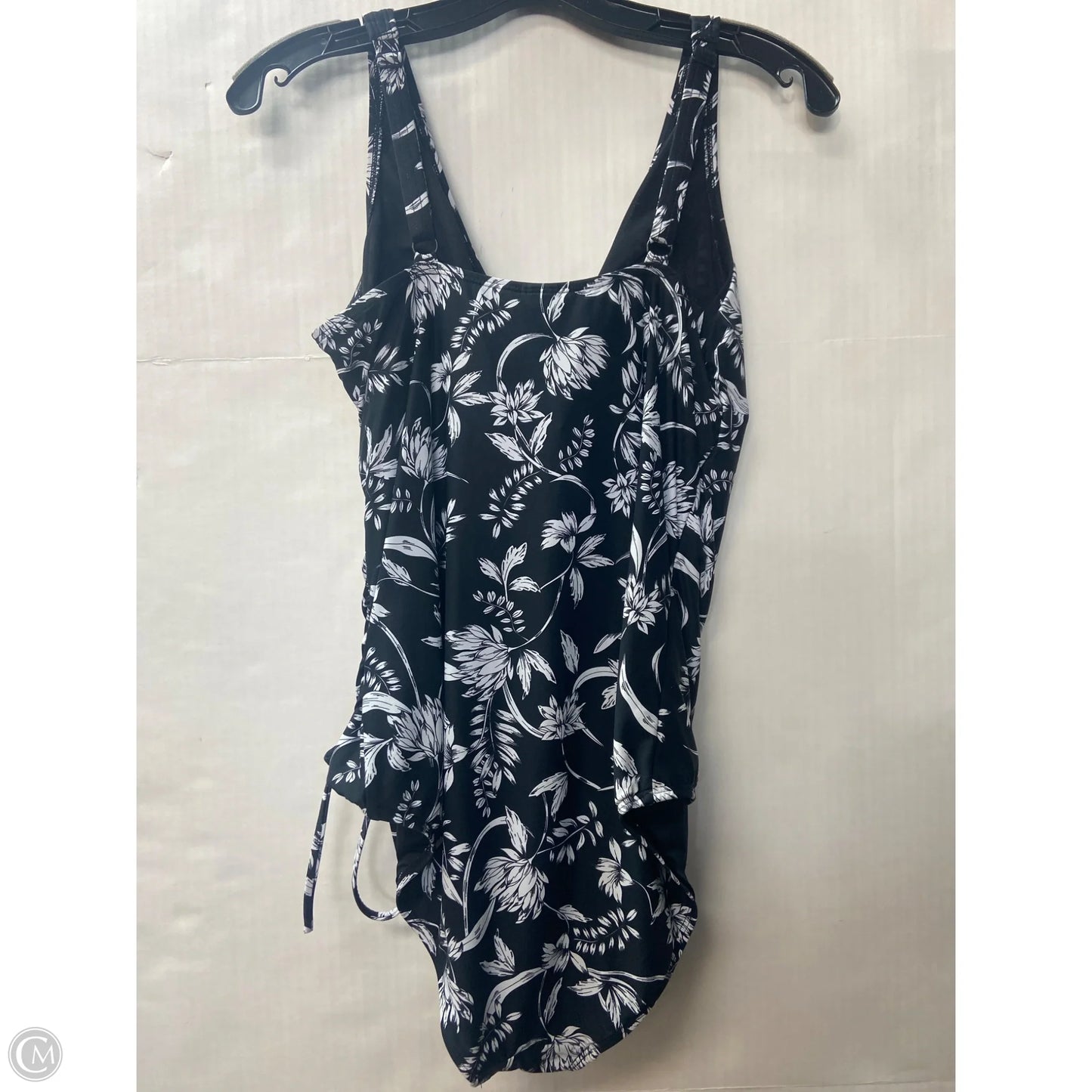 Swimsuit By Clothes Mentor In Black & White, Size: L